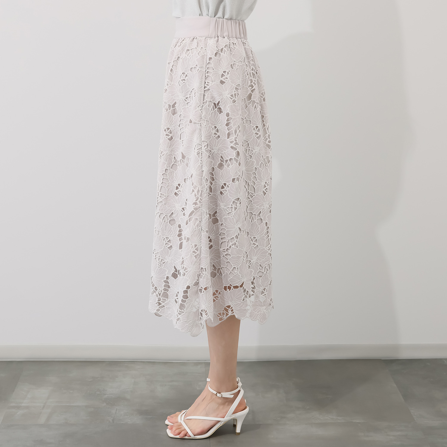 タマミ　ワタナベ レーススカート “アイビーフラワー”