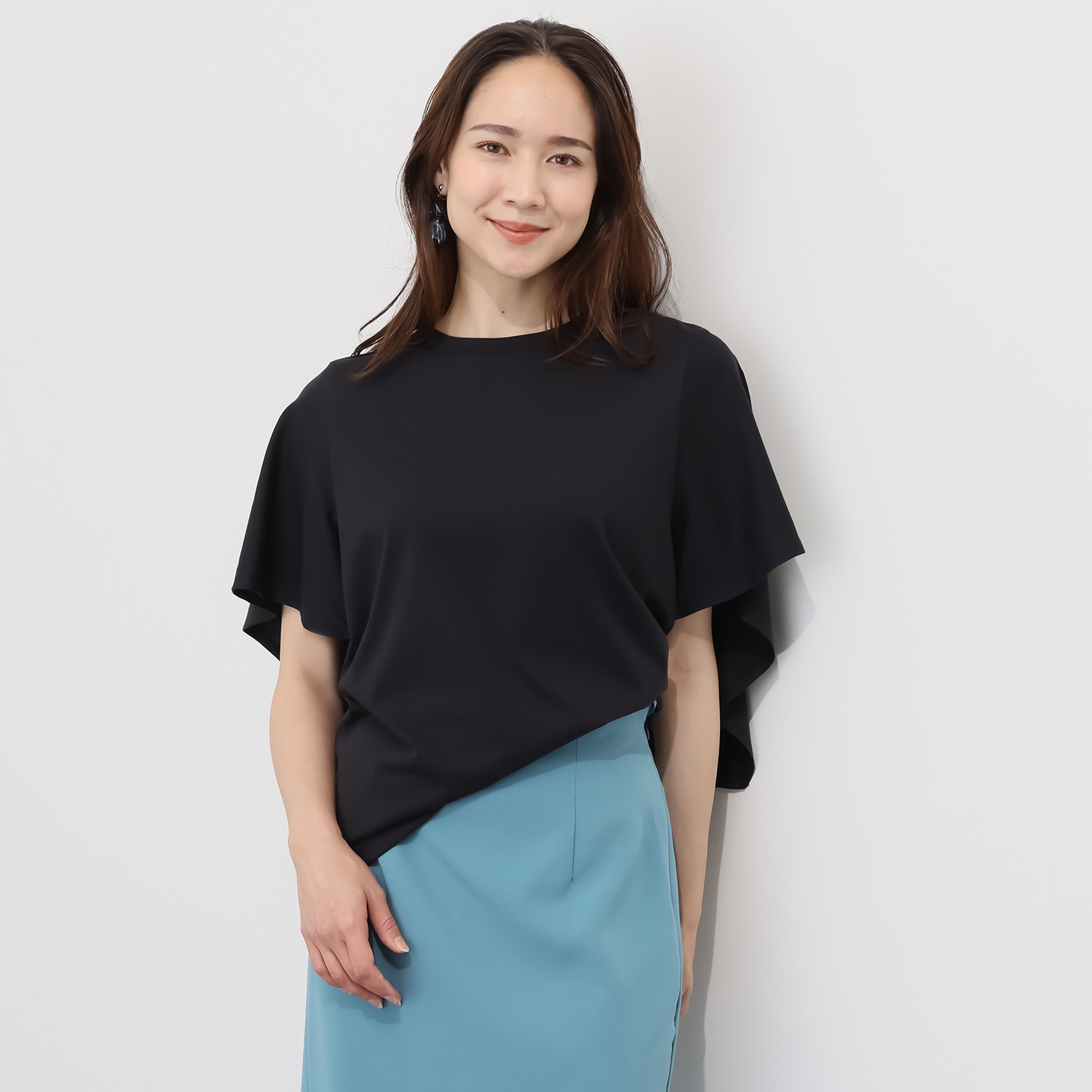 タマミ　ワタナベ ジャージーマントＴシャツ “ポウズ　ドゥ パピヨン”