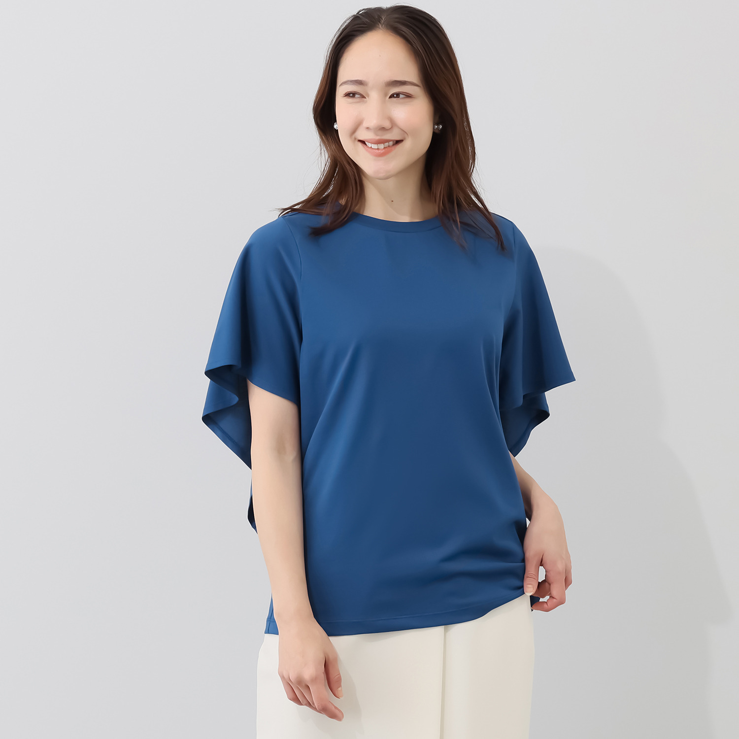 タマミ　ワタナベ ジャージーマントＴシャツ “ポウズ　ドゥ パピヨン”