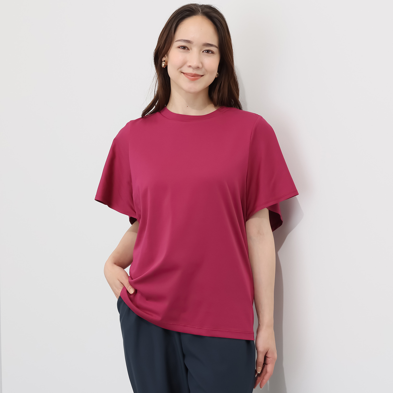 タマミ　ワタナベ ジャージーマントＴシャツ “ポウズ　ドゥ パピヨン”