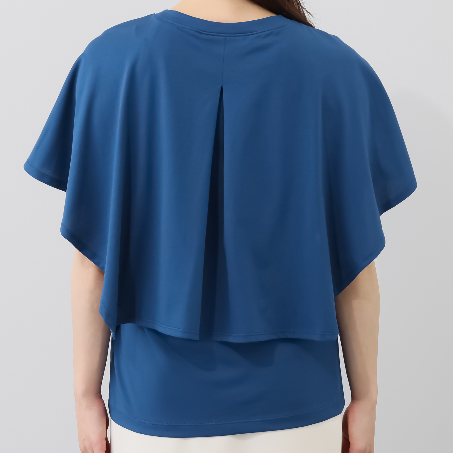 タマミ　ワタナベ ジャージーマントＴシャツ “ポウズ　ドゥ パピヨン”