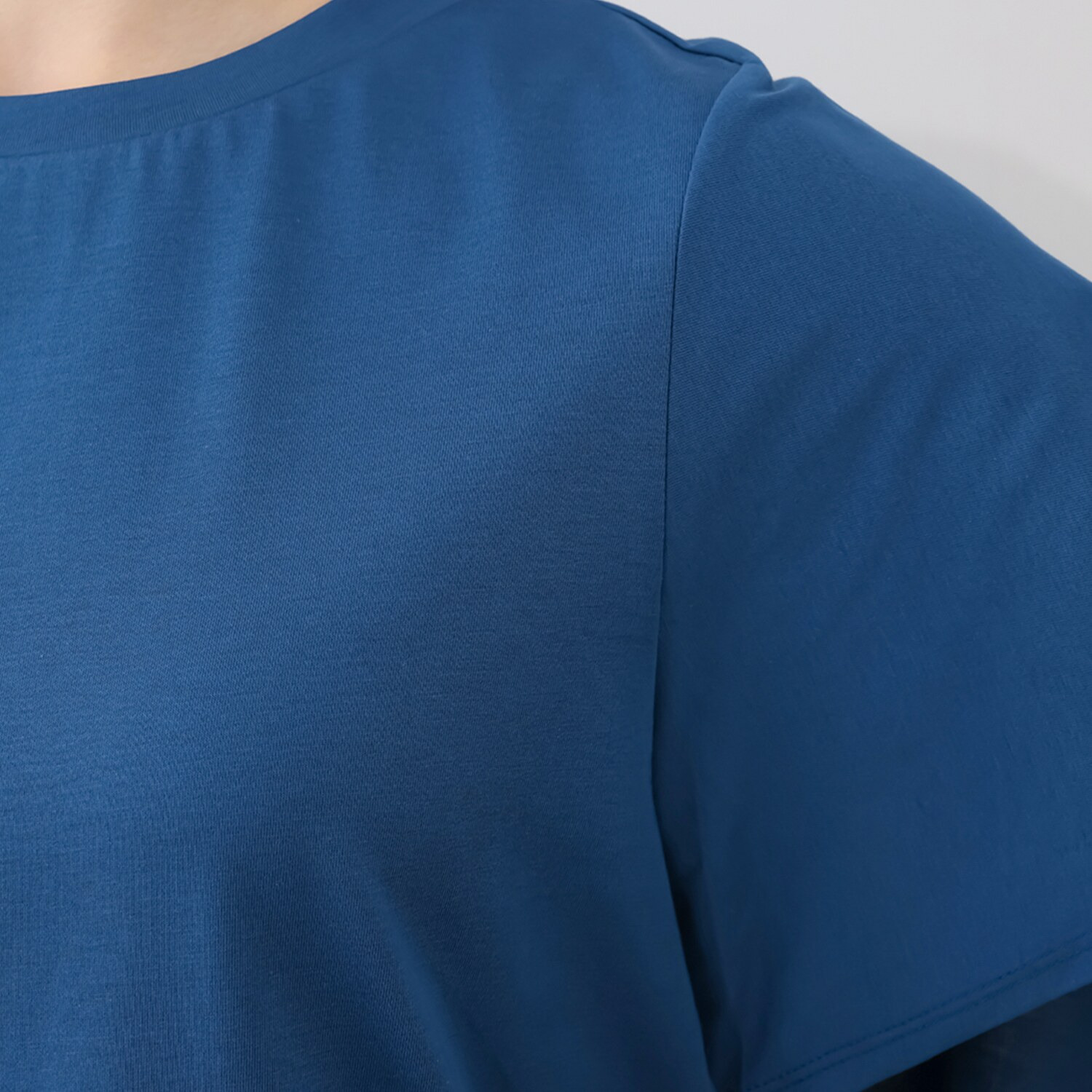 タマミ　ワタナベ ジャージーマントＴシャツ “ポウズ　ドゥ パピヨン”