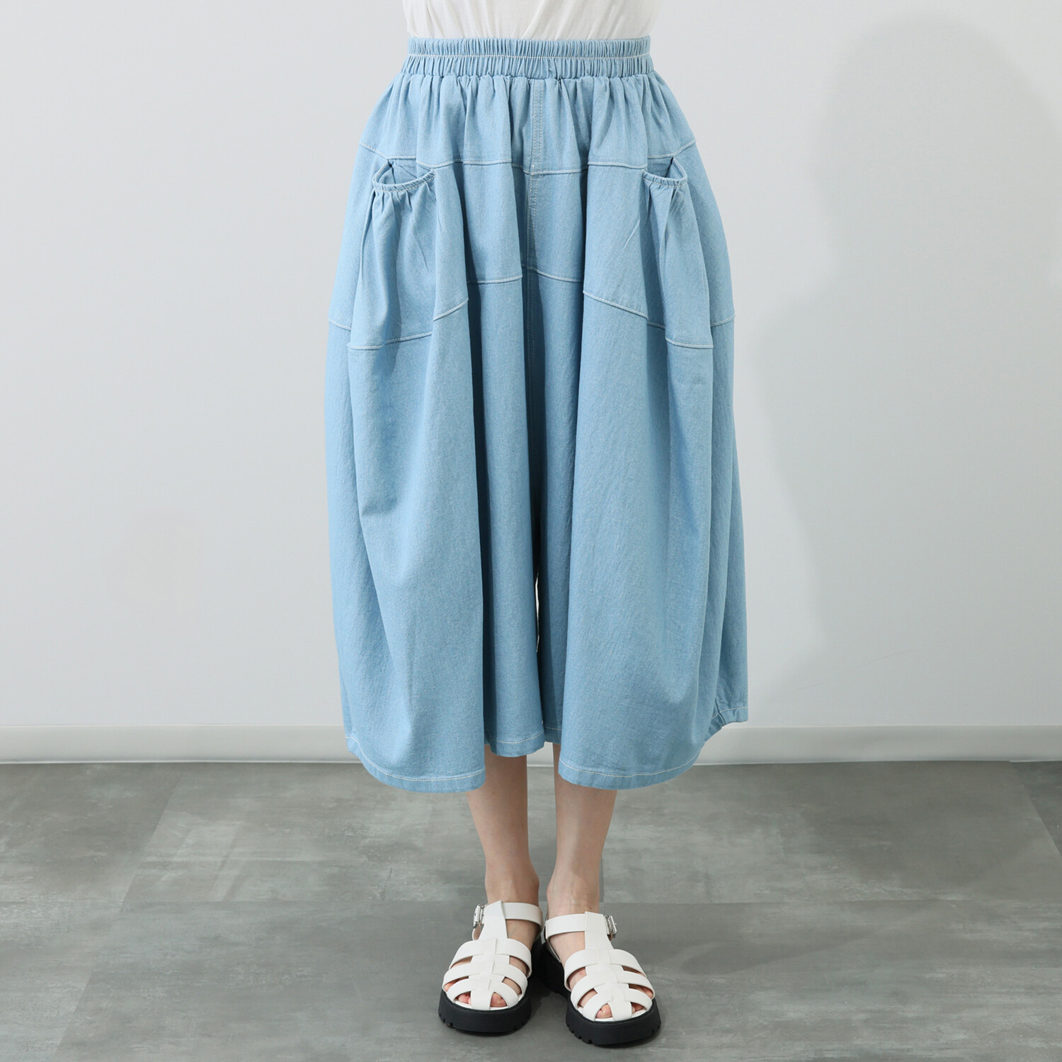 ベルデニム ウォッシュ加工入り ストレッチデニム使用 ワイドシルエット デザインキュロットパンツ