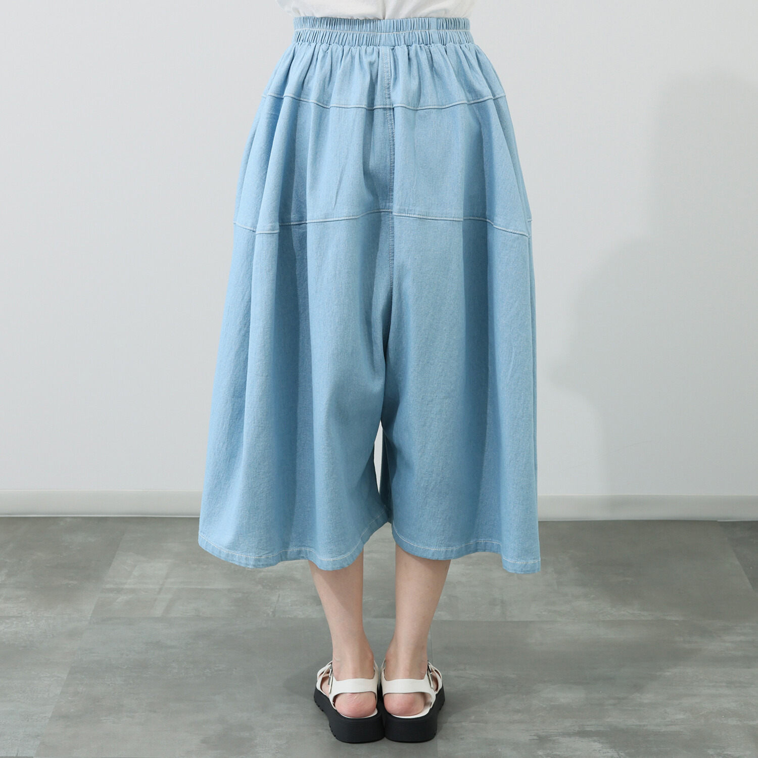 ベルデニム ウォッシュ加工入り ストレッチデニム使用 ワイドシルエット デザインキュロットパンツ