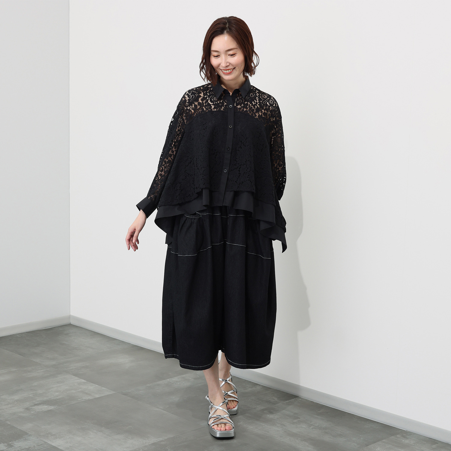 ベルデニム ウォッシュ加工入り ストレッチデニム使用 ワイドシルエット デザインキュロットパンツ