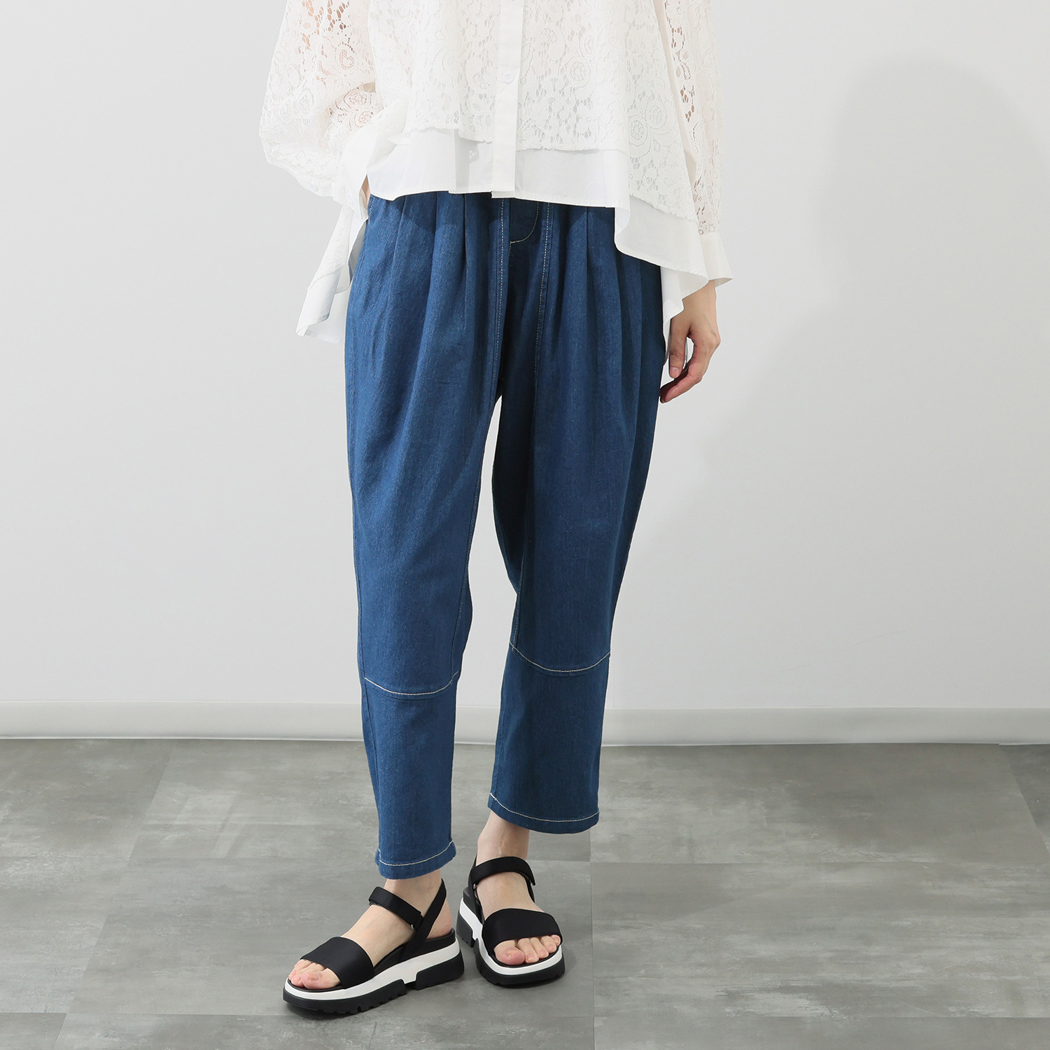 ベルデニム ウォッシュ加工入り ストレッチデニム使用 テーパードシルエット デザインパンツ