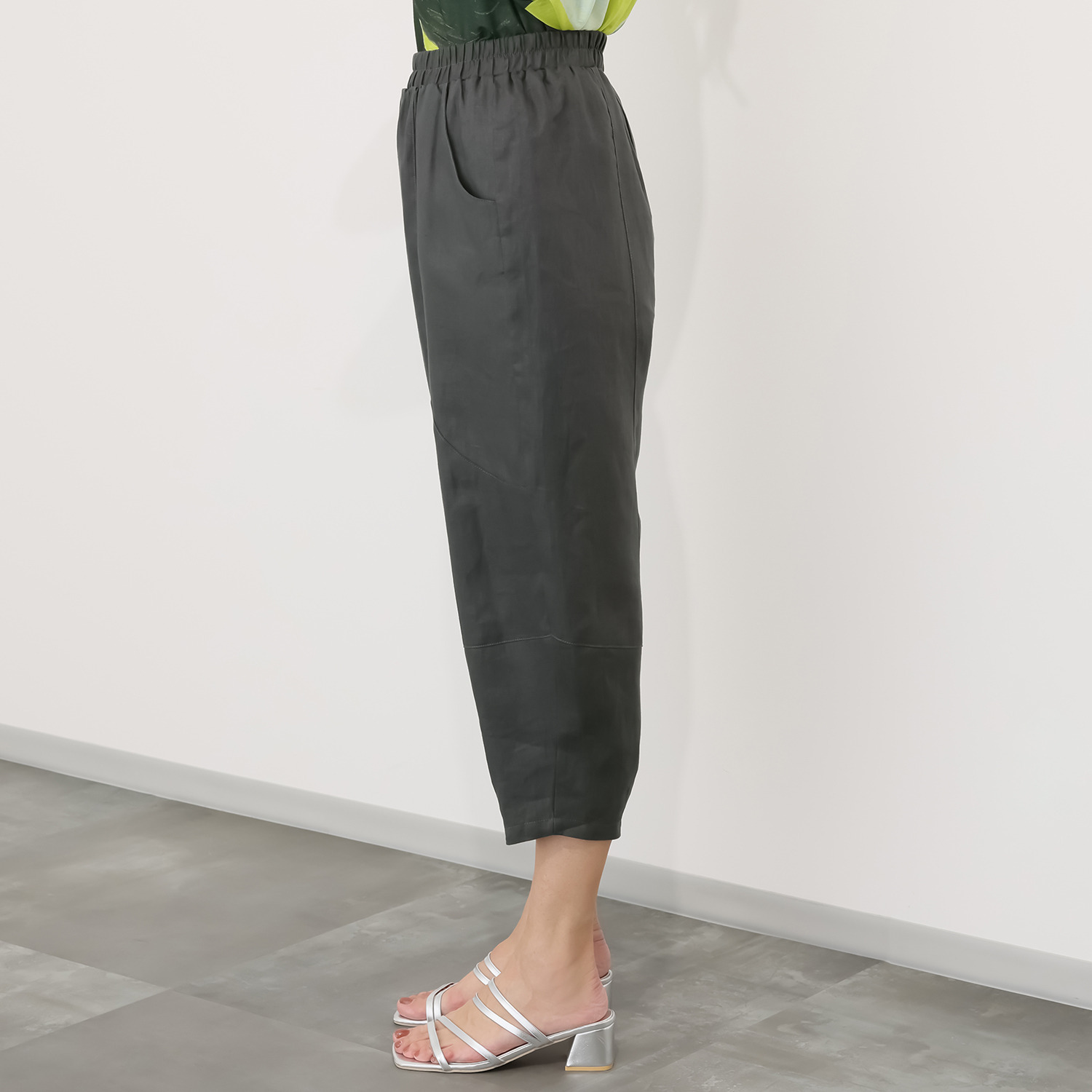 ヨシヨシ バイ　ピージェイ ウォッシャブル麻素材 リラックスフィット デザインワイドパンツ