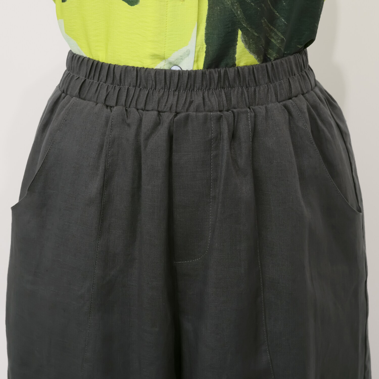 ヨシヨシ バイ　ピージェイ ウォッシャブル麻素材 リラックスフィット デザインワイドパンツ