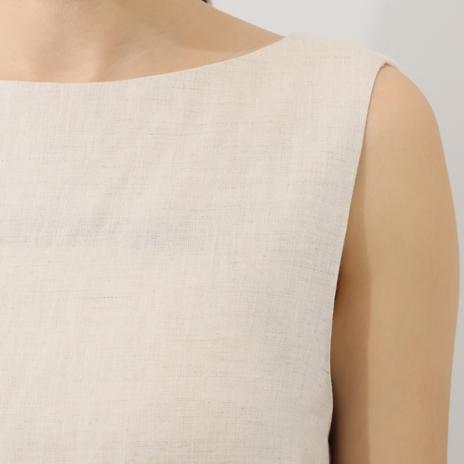 ヨシヨシ バイ　ピージェイ ウォッシャブル麻素材 ニットパーツドッキング Ａラインシルエット デザインワンピース