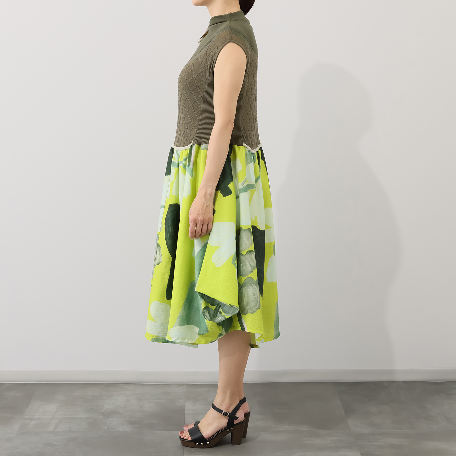 ヨシヨシ バイ　ピージェイ プリント生地使用 ニットパーツドッキング ノースリーブ デザインワンピース