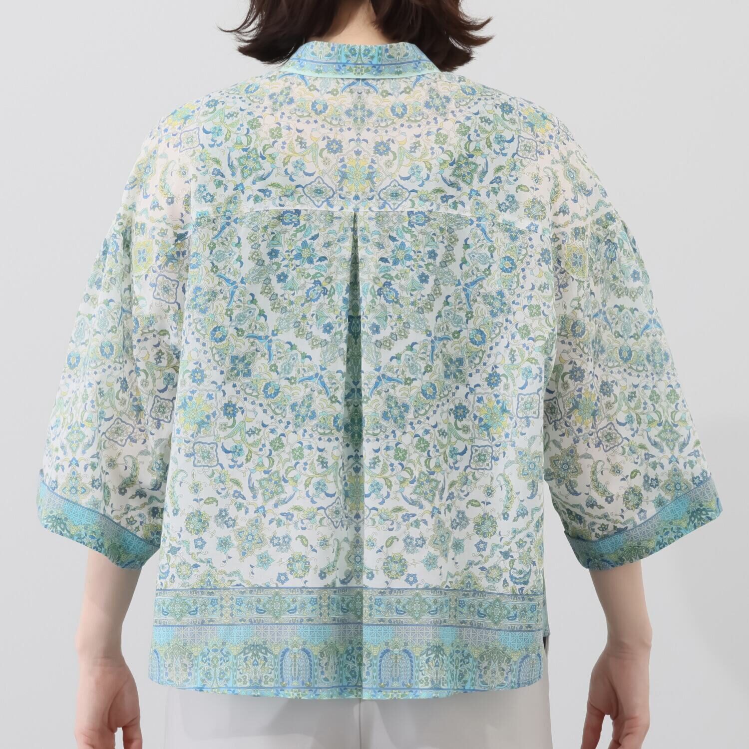 シルクロードクラブ コンスタンティノープル柄 袖山タック シャツブラウス