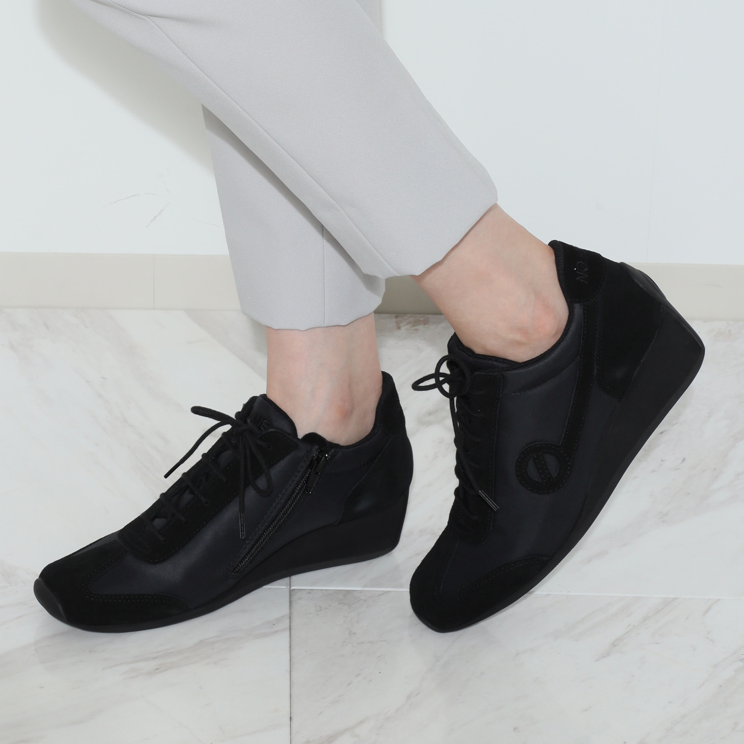 ノーネーム “ヨーコ” ウェッジソール スニーカー