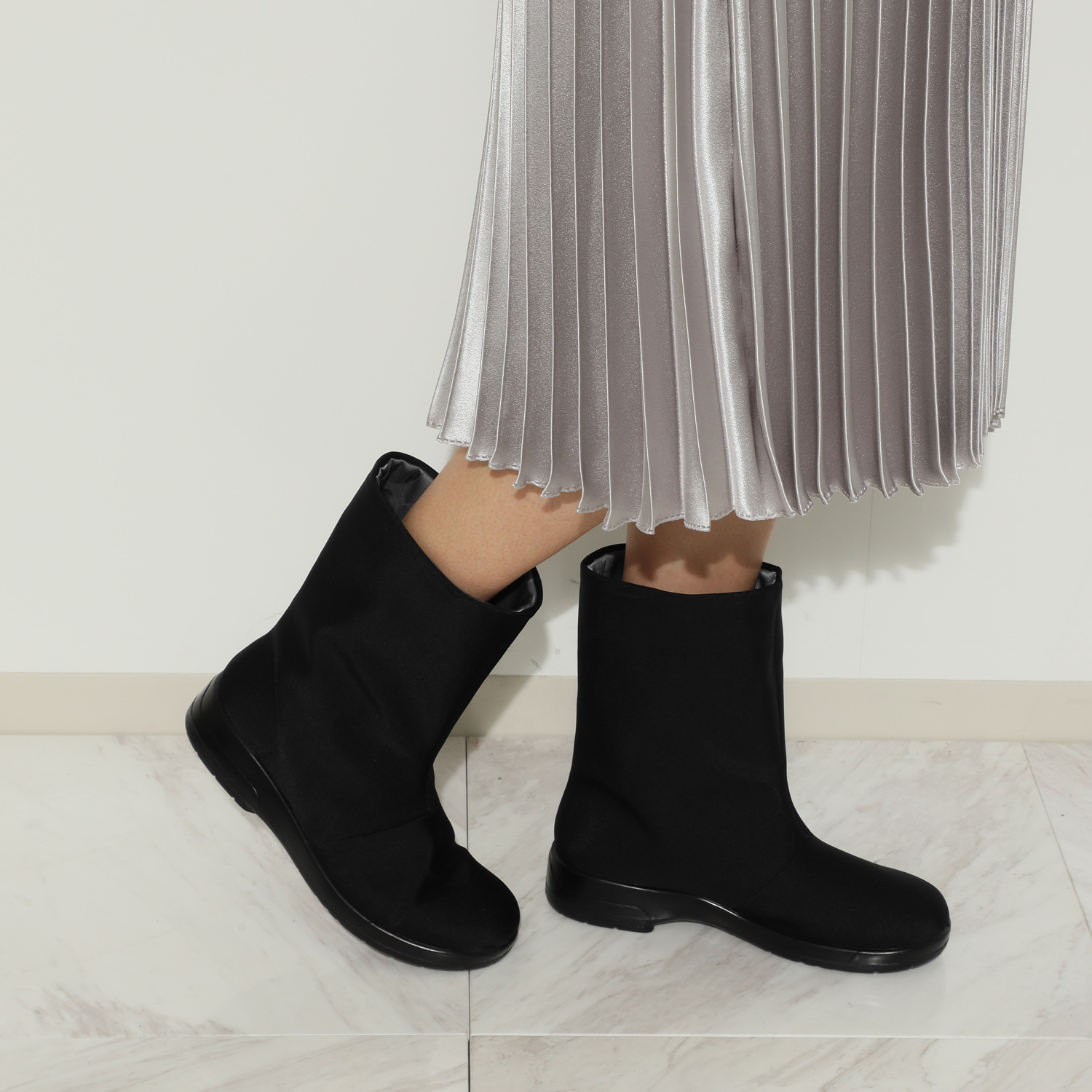 トップドライ 雨の季節も 天気予報を気にせず履ける ２ＷＡＹショートブーツ