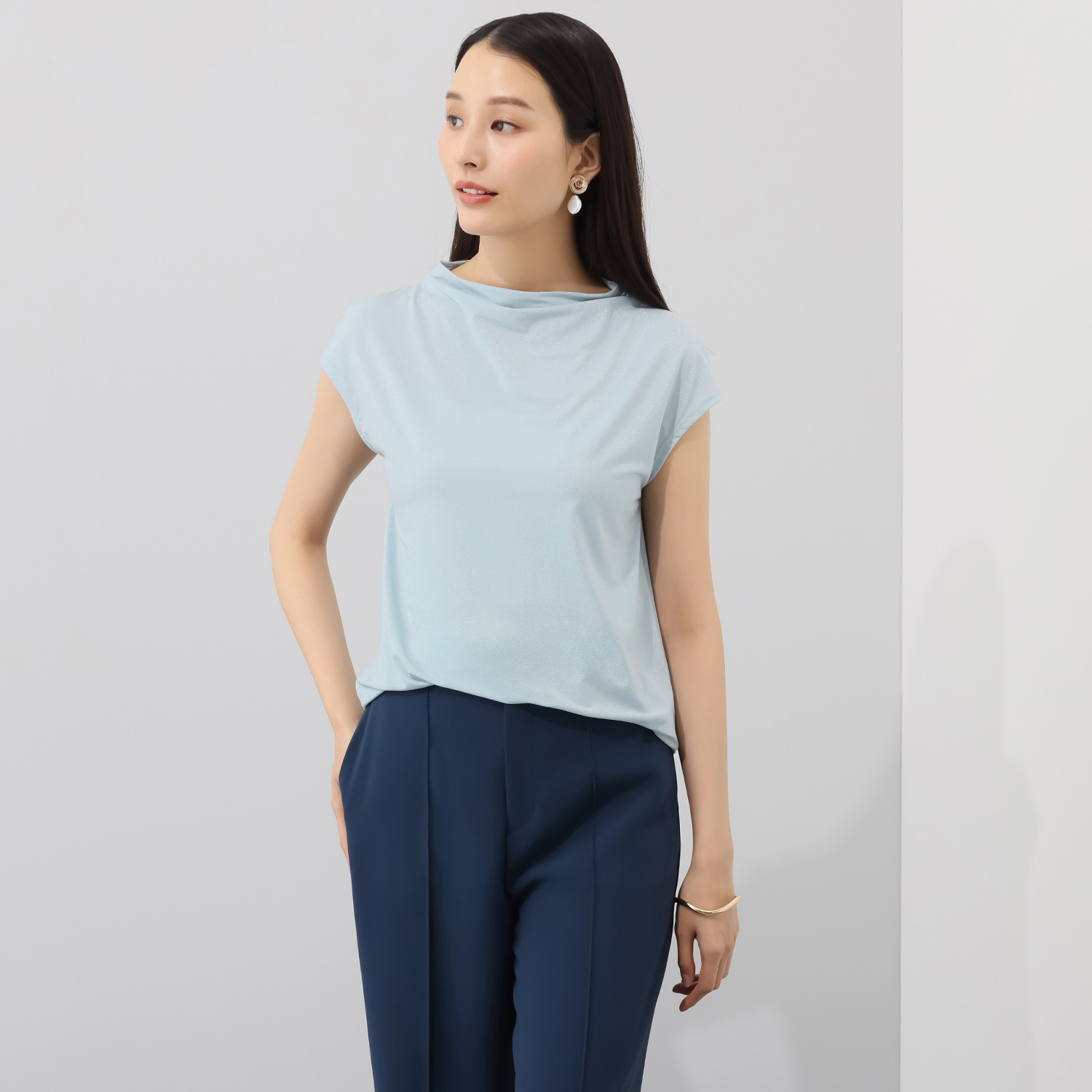 ベネディクション 接触冷感 ウォッシャブル シャイニーラメジャージー ドレープボトルネック プルオーバー