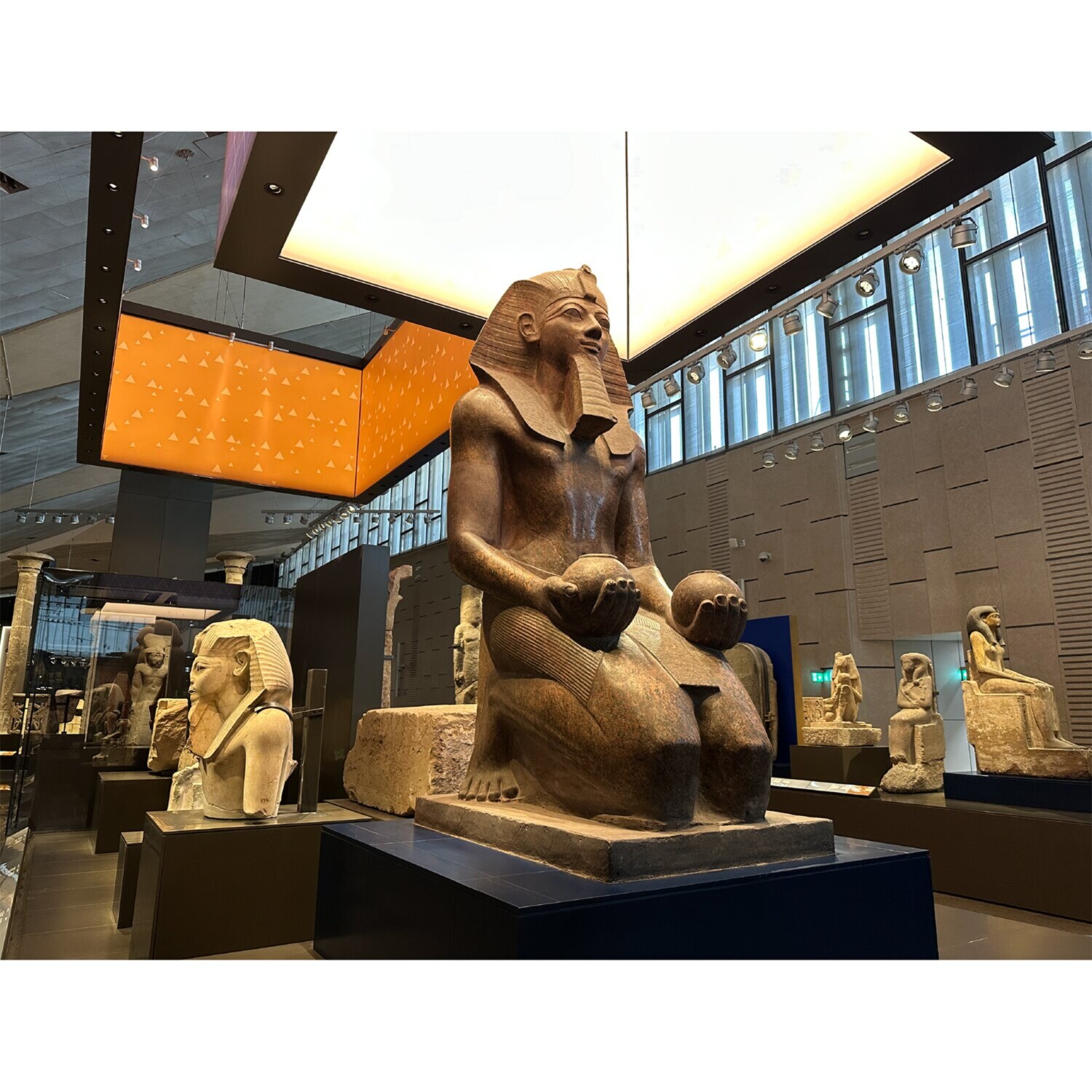 大人時間を愉しむ 古代遺跡をめぐる エジプト１０日間 “関西国際空港発着 　２名１室”