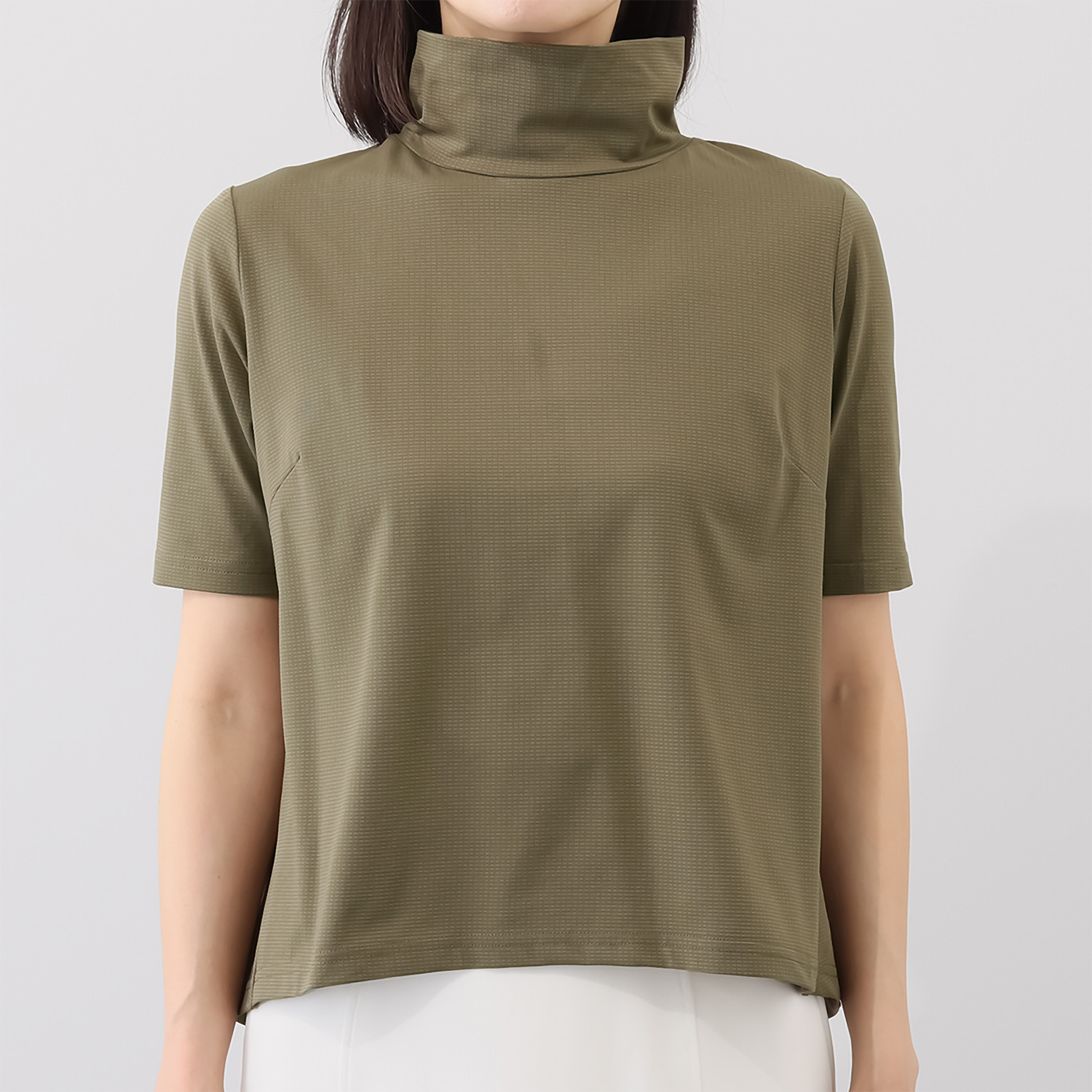 フレニス ＵＶカット・吸水速乾 多機能メッシュ素材の ハイネックプルオーバー