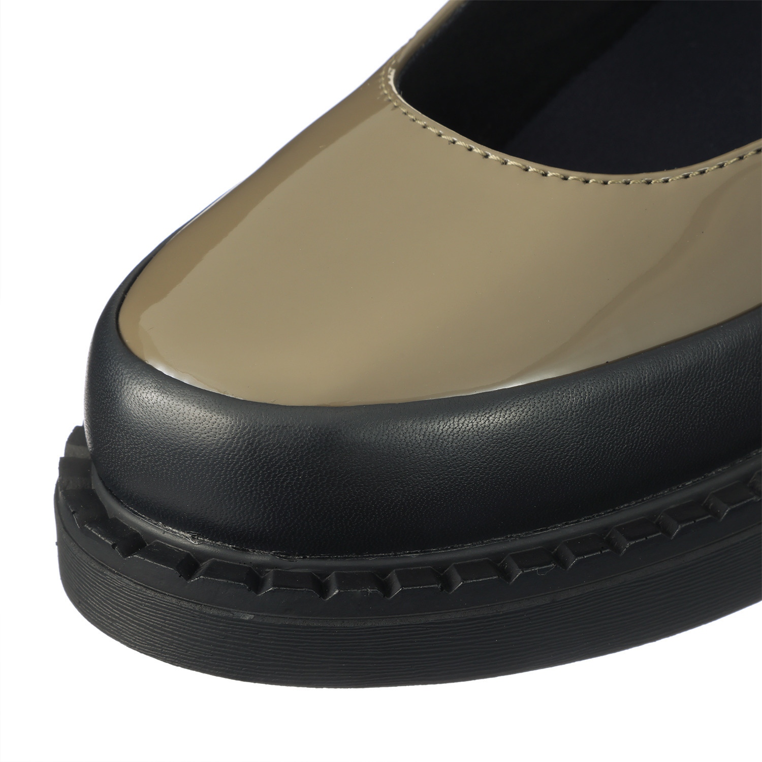 ブソラ はっ水 山羊革 軽量ボリュームソール メリージェーンシューズ