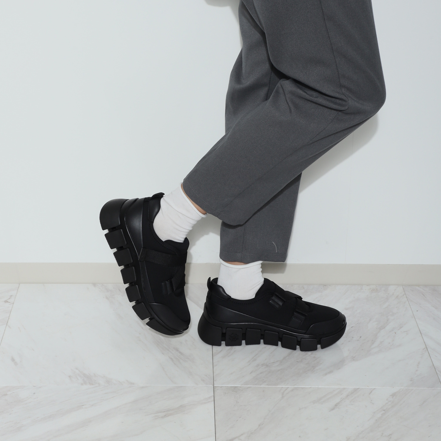 ブソラ 山羊革＆ネオプレーン 超屈曲 バレリーナスニーカー