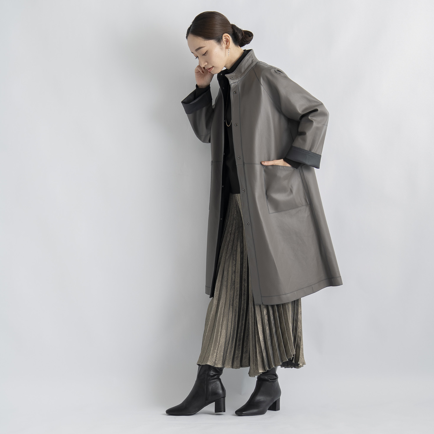 元町ゼラール 軽くてソフトな風合い！ トルコ産ラムレザー リバーシブルデザイン スタンドネックコート