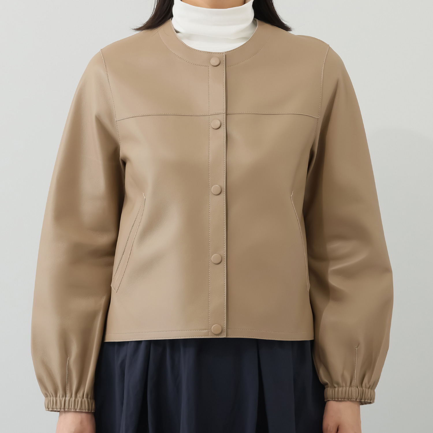 元町ゼラール 軽くてソフトな風合い！ トルコ産ラムレザー リバーシブルデザイン ギャザースリーブ ジャケット