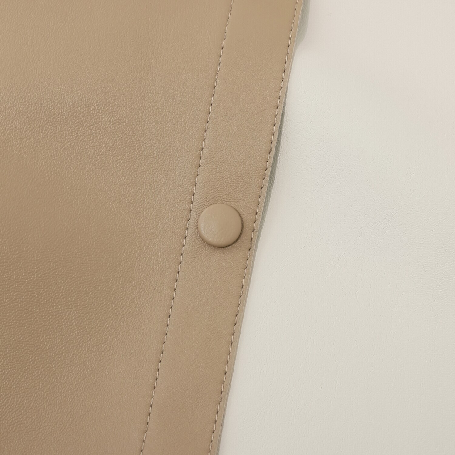 元町ゼラール 軽くてソフトな風合い！ トルコ産ラムレザー リバーシブルデザイン ギャザースリーブ ジャケット