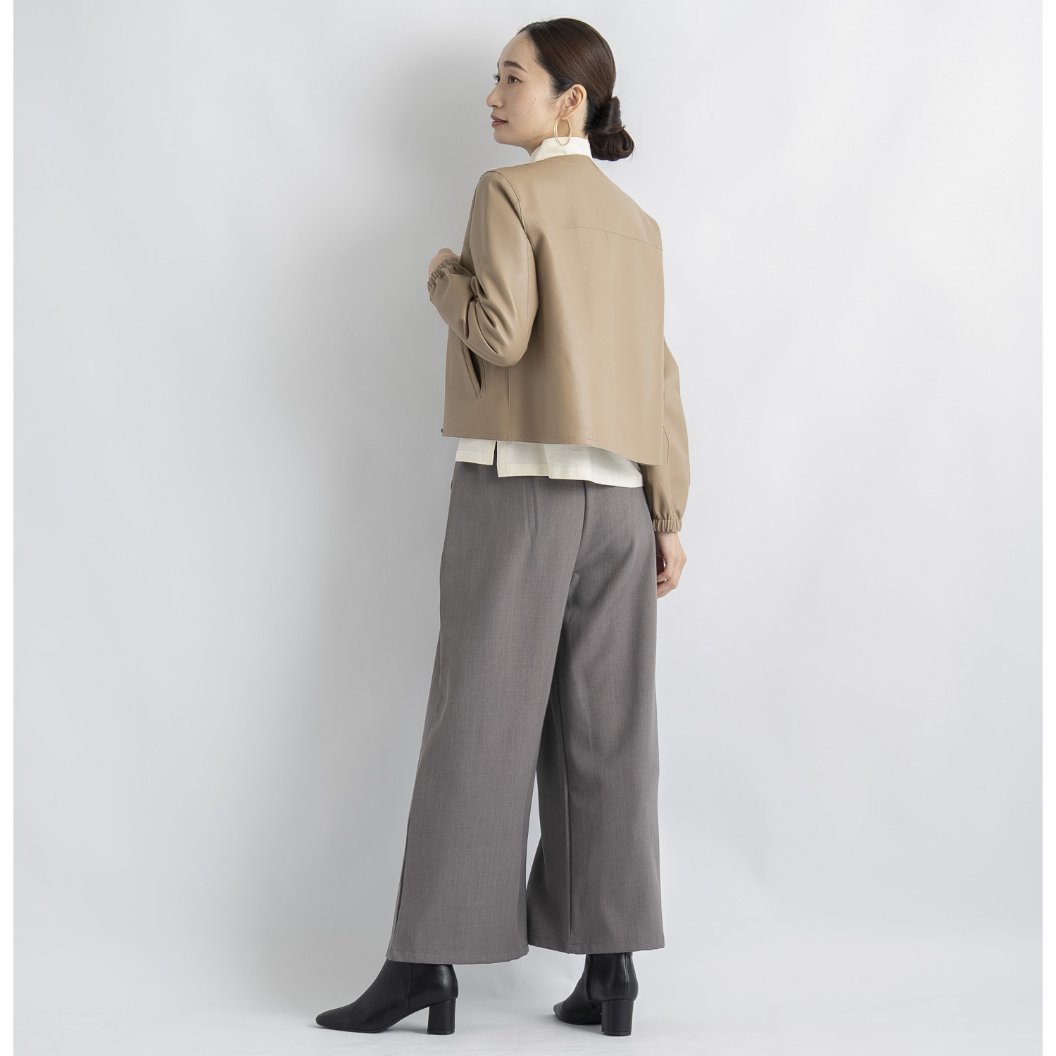 元町ゼラール 軽くてソフトな風合い！ トルコ産ラムレザー リバーシブルデザイン ギャザースリーブ ジャケット