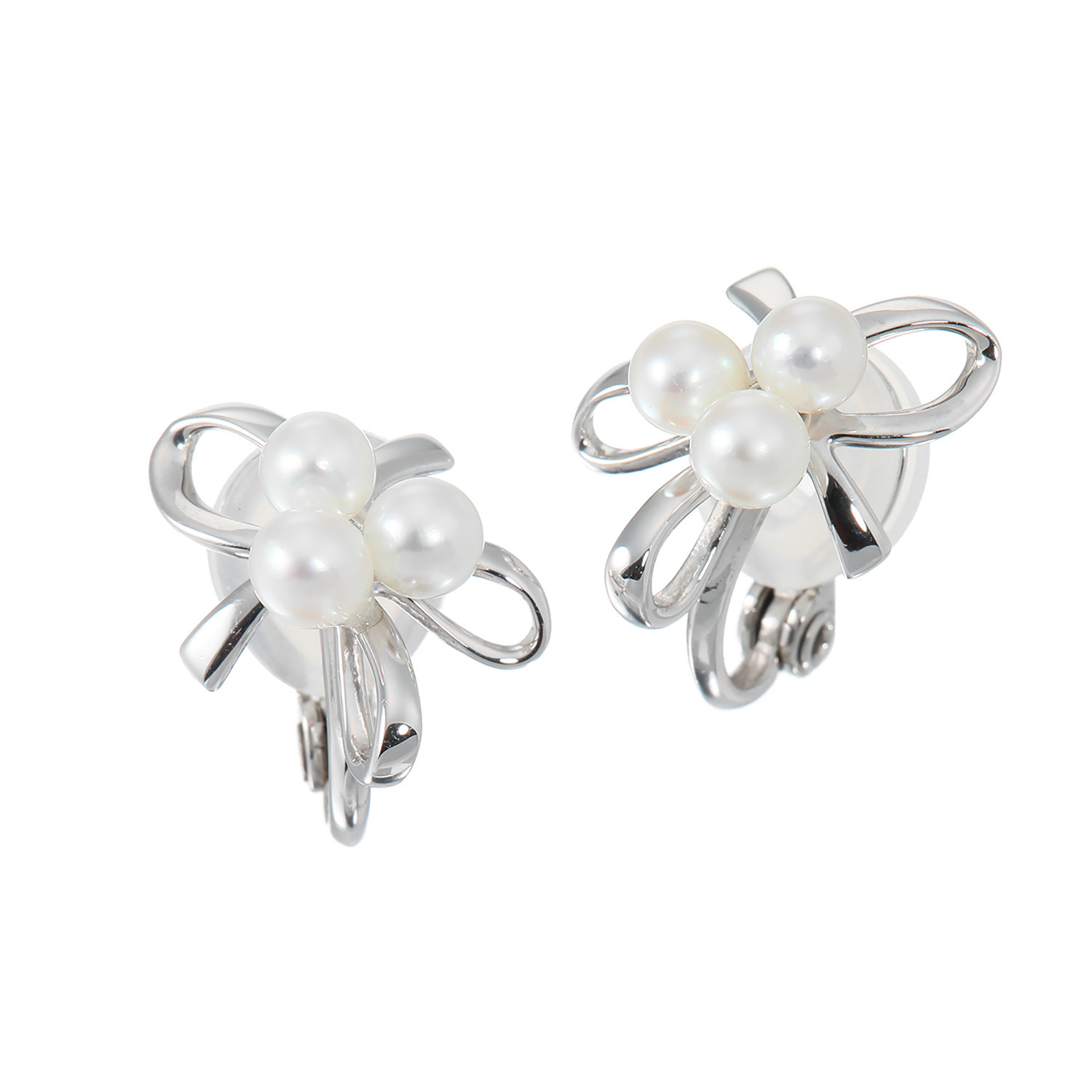 パール　ユリマ ハロン湾産 無調色越物 ベビーアコヤパール リボンモティーフ イヤリング／ピアス