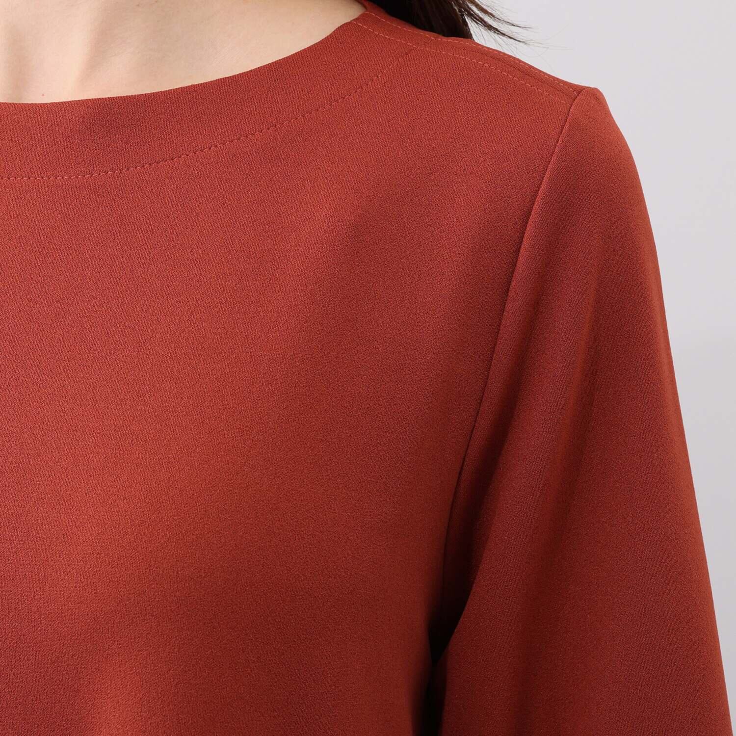 元町ゼラール デザインスリーブ フォルムワンピース