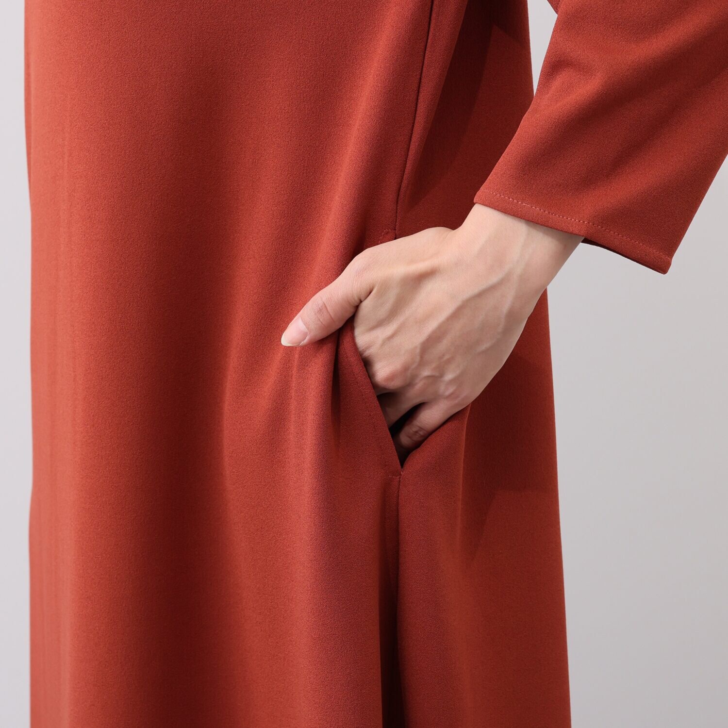 元町ゼラール デザインスリーブ フォルムワンピース