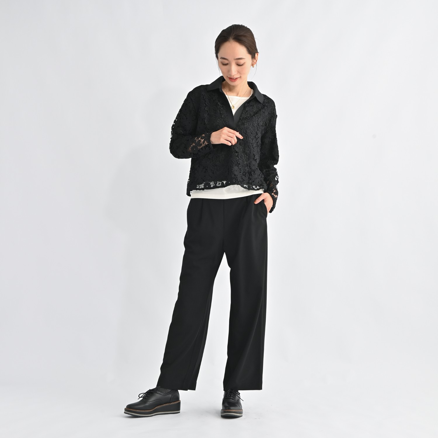 元町ゼラール 華やかリッチ 総レース 襟ニットプルオーバー