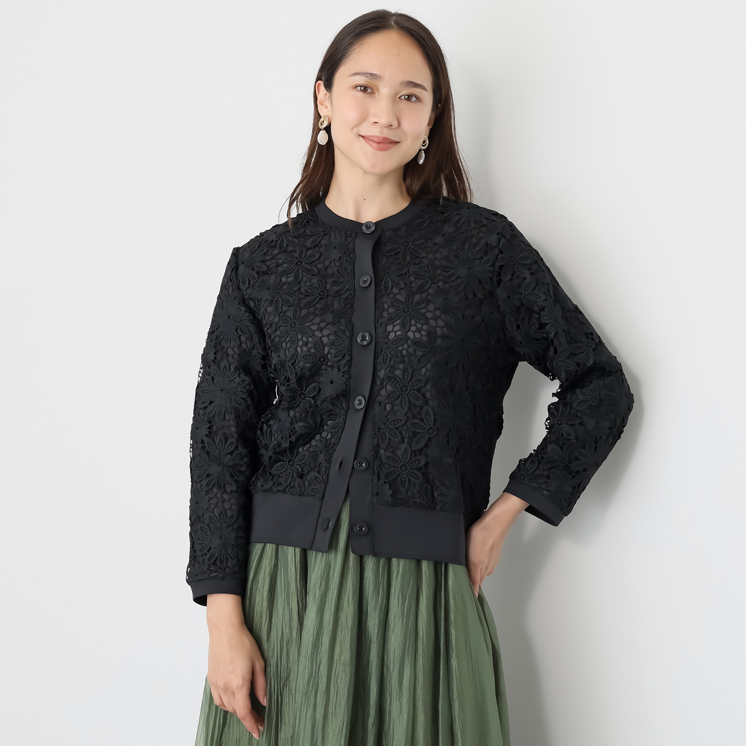 元町ゼラール 華やかリッチ 総レース ニットラウンドネック カーディガン