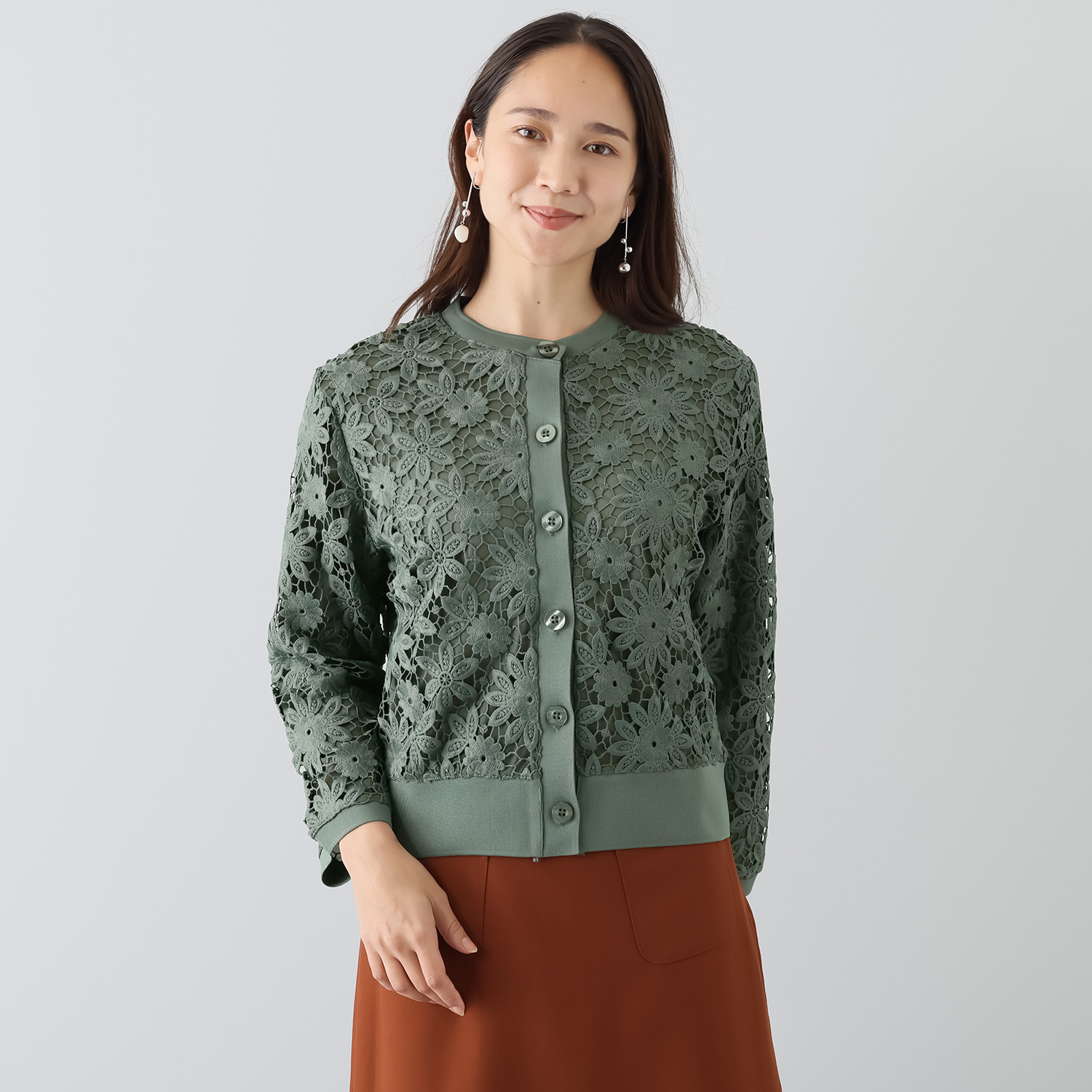 元町ゼラール 華やかリッチ 総レース ニットラウンドネック カーディガン