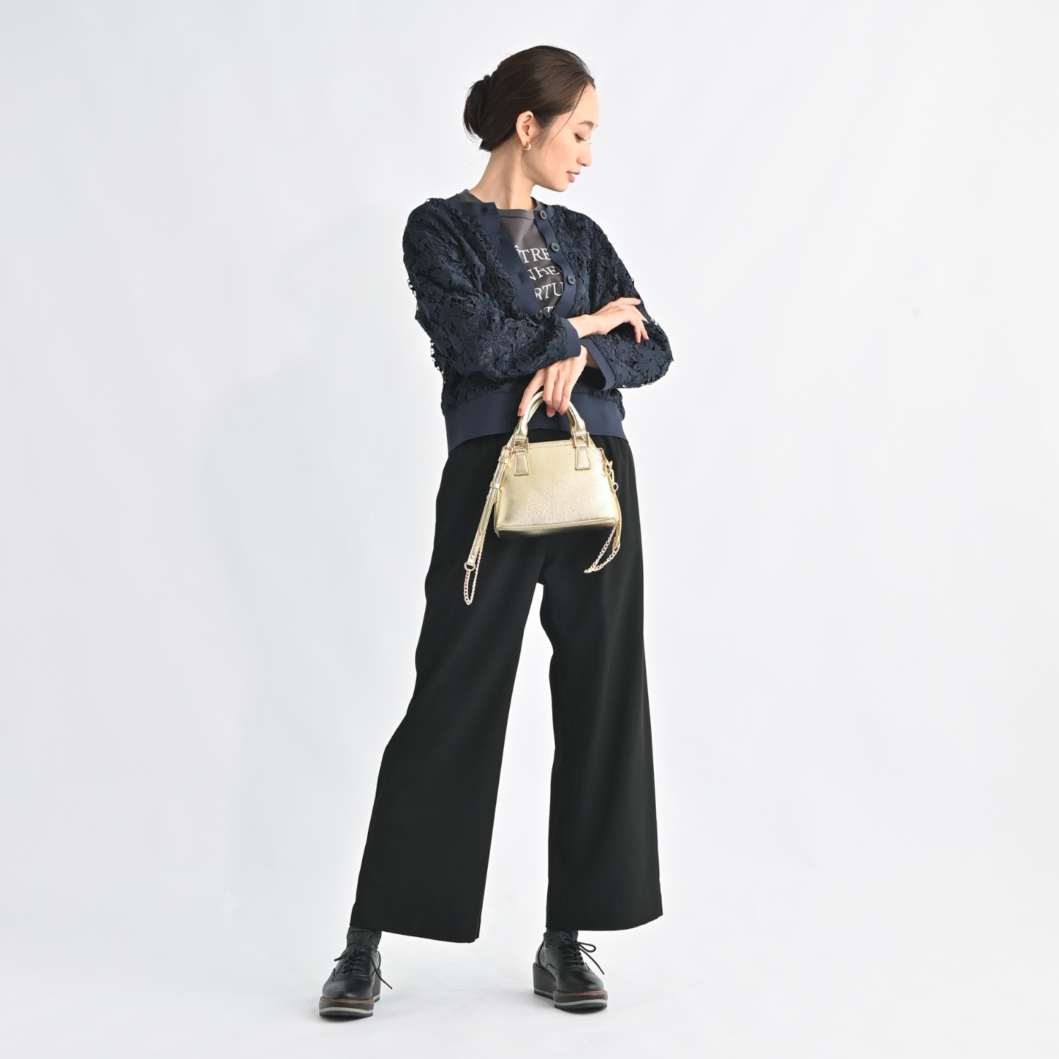 元町ゼラール 華やかリッチ 総レース ニットラウンドネック カーディガン