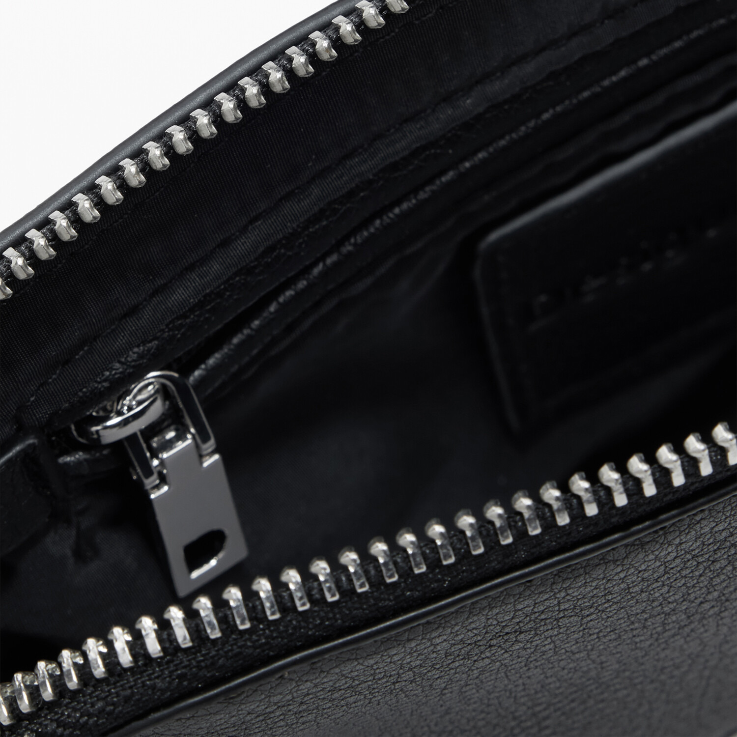 デシグアル スマホショルダーバッグ