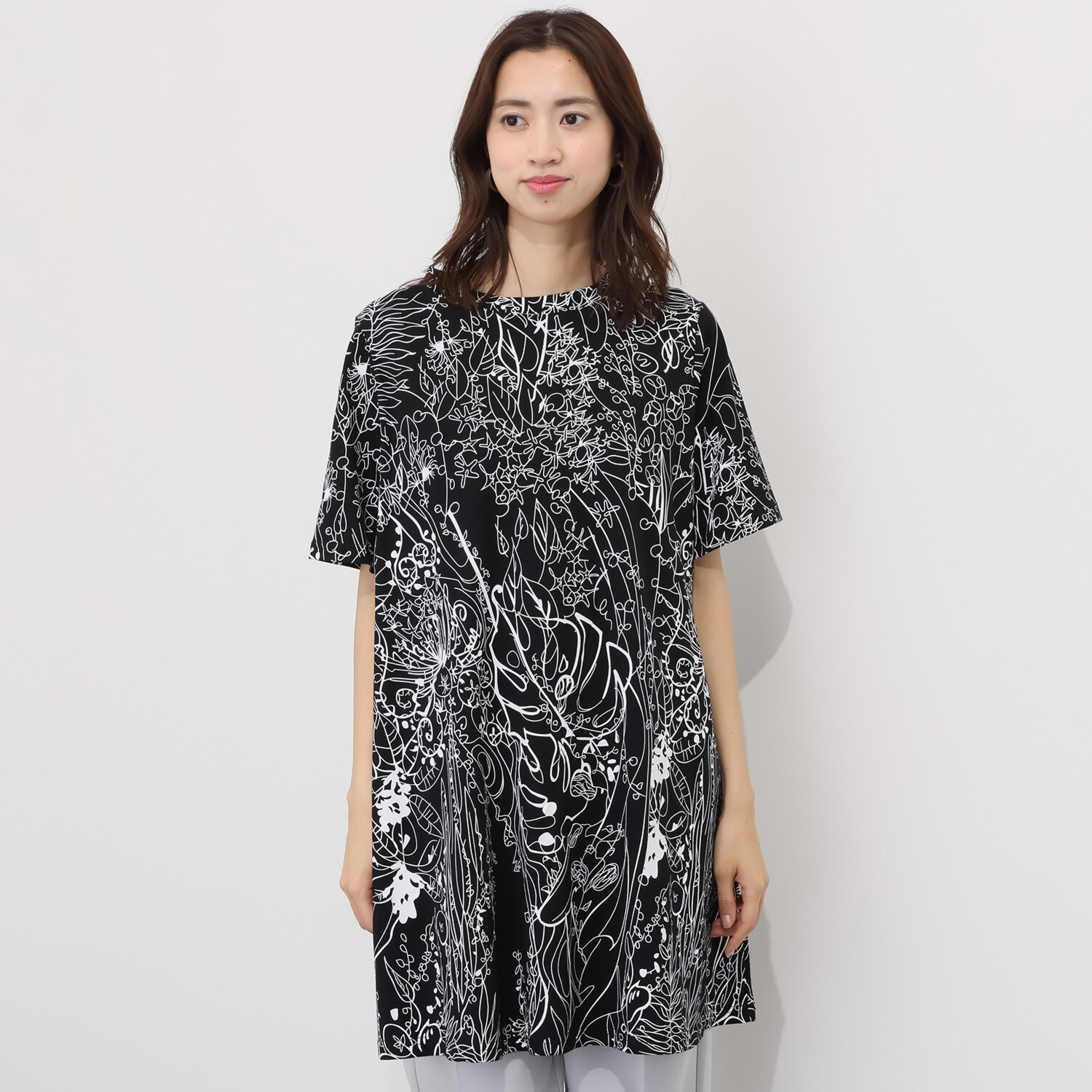 コイビトミサキ ボタニカルプリント チュニックプルーバー
