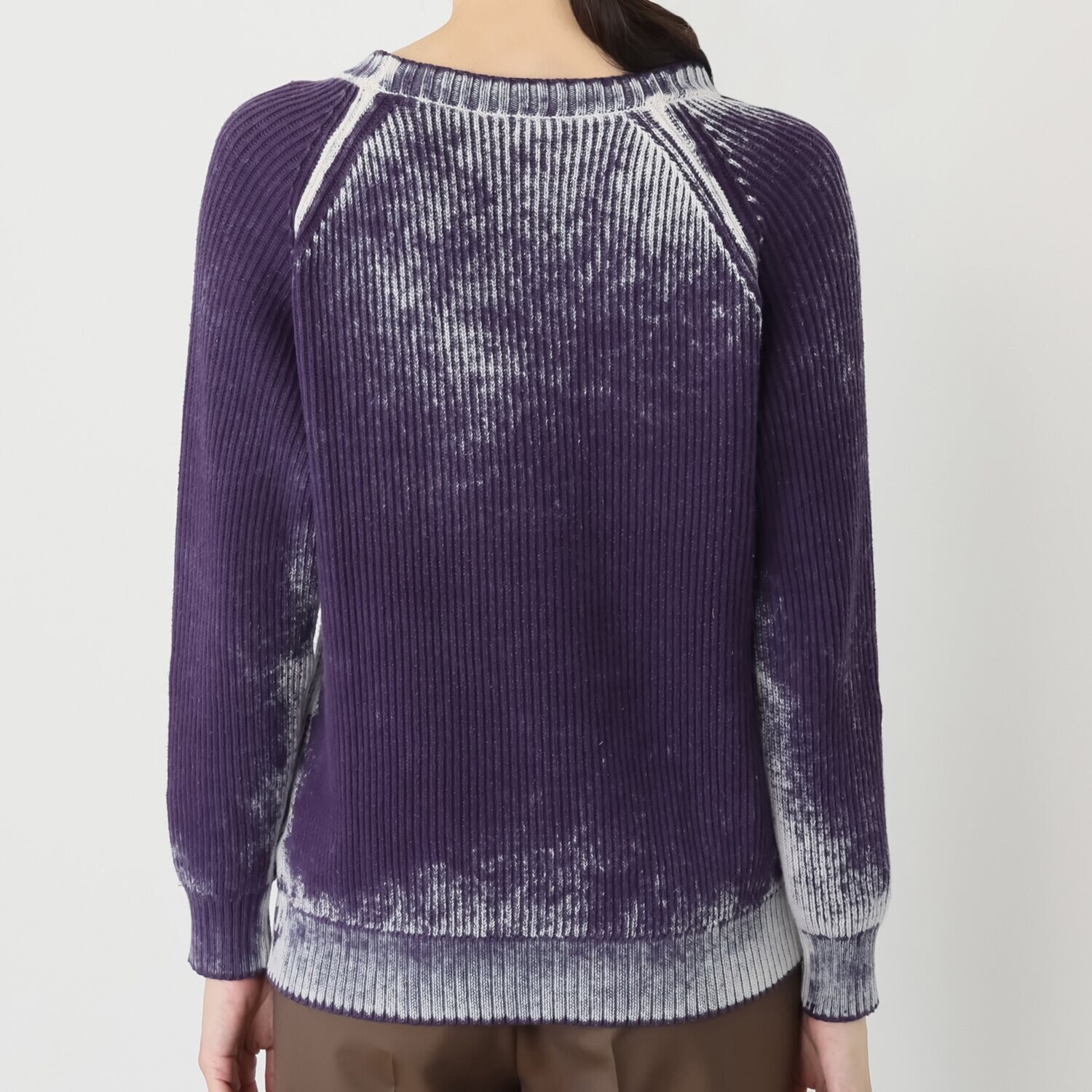 ホワイノットコレクション スペイン製 製品染め ニットプルオーバー