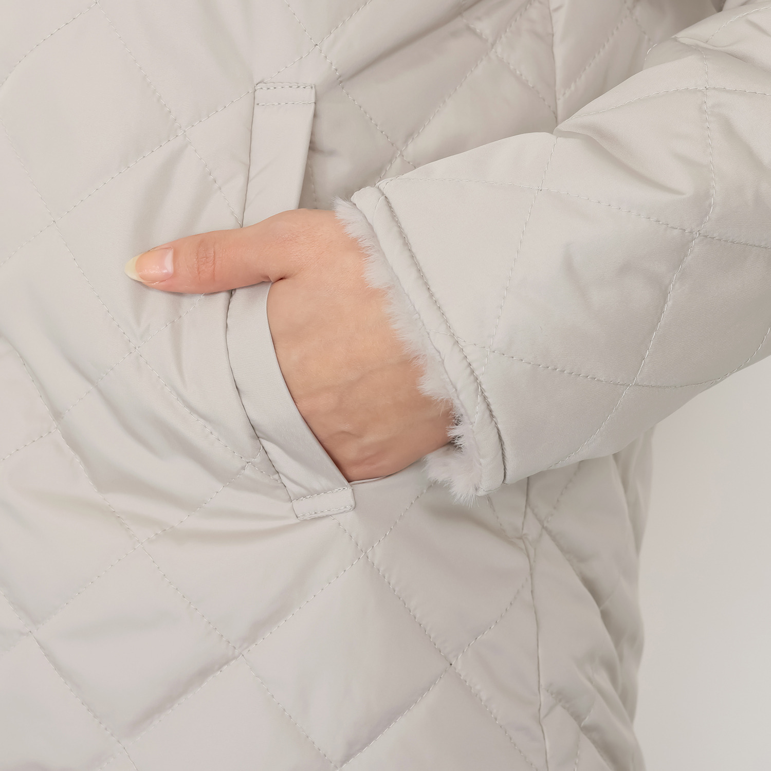 メルヴェイユ　ヴァント はっ水 中綿キルト ミンクタッチファー リバーシブルジャケット