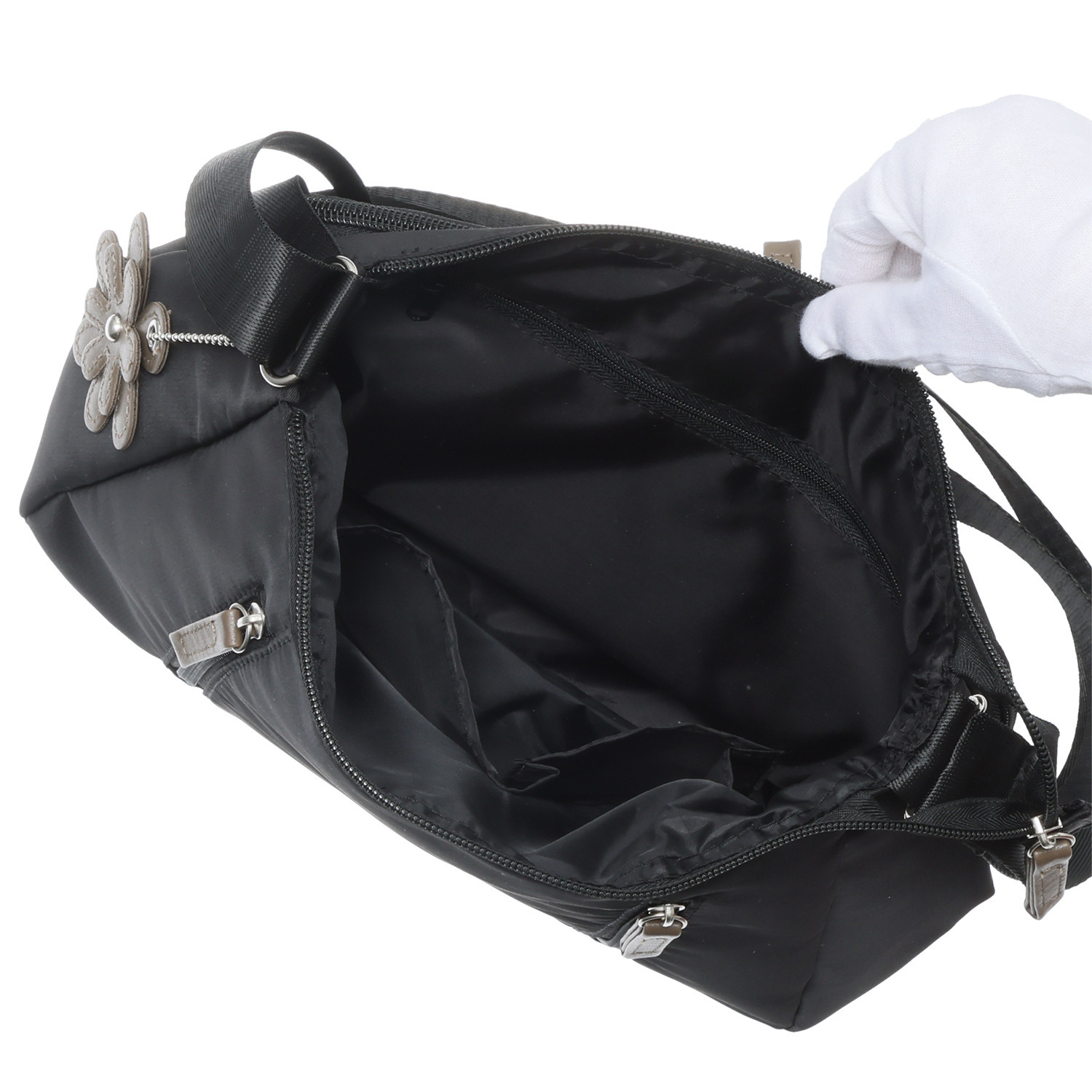 ダジュール 多ポケット ショルダーバッグ