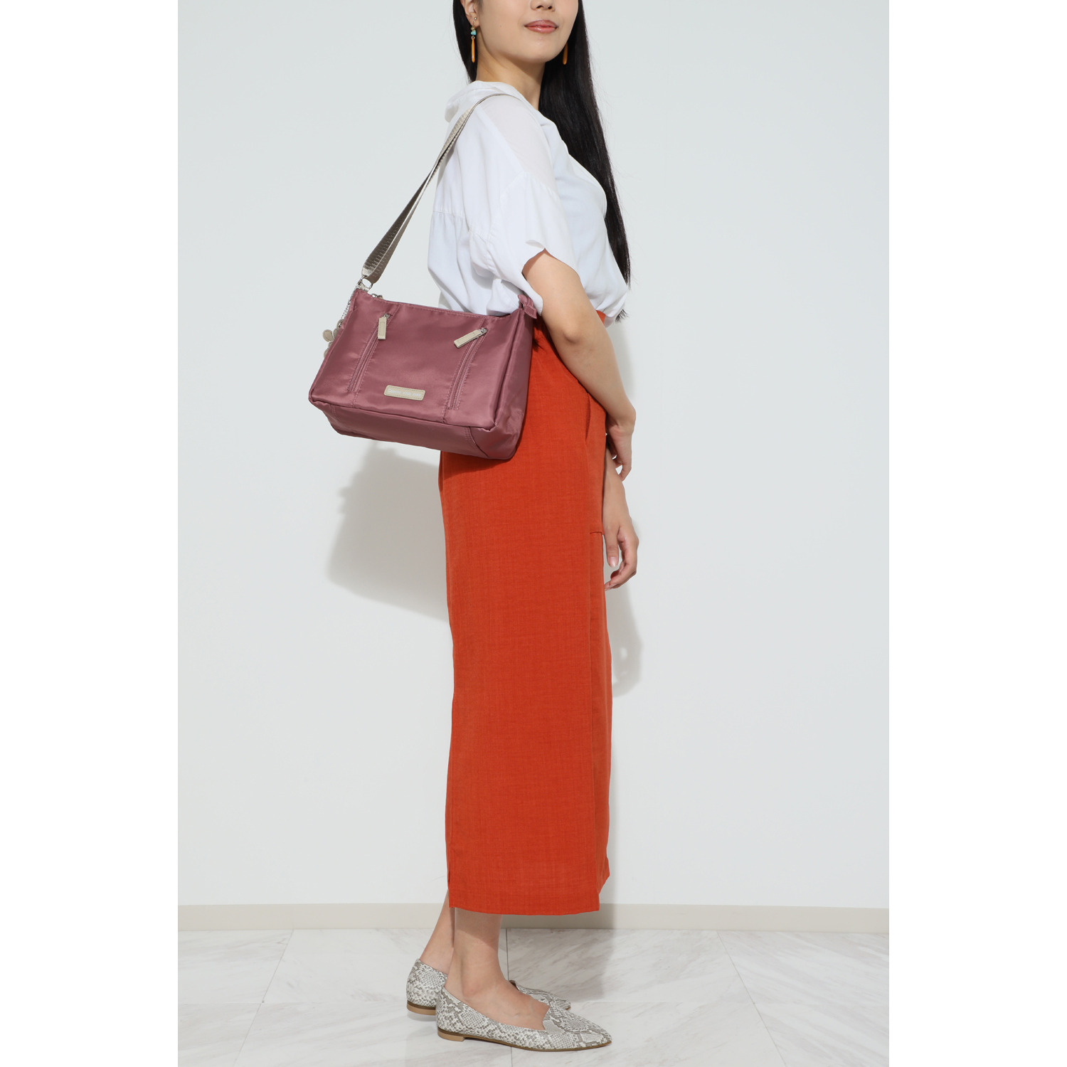 ダジュール 多ポケット ショルダーバッグ