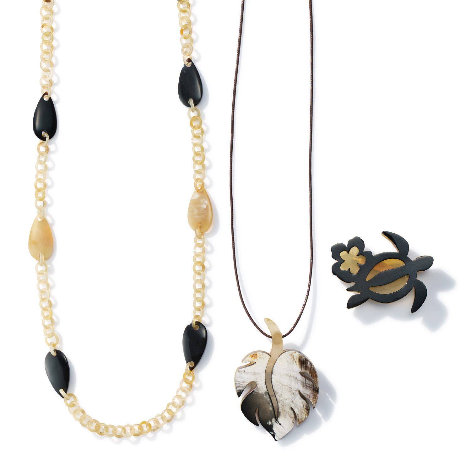 グレイスモア 水牛 ハワイアンデザイン ニュアンスカラー モンステラ ペンダントブローチ＆ コードネックレス