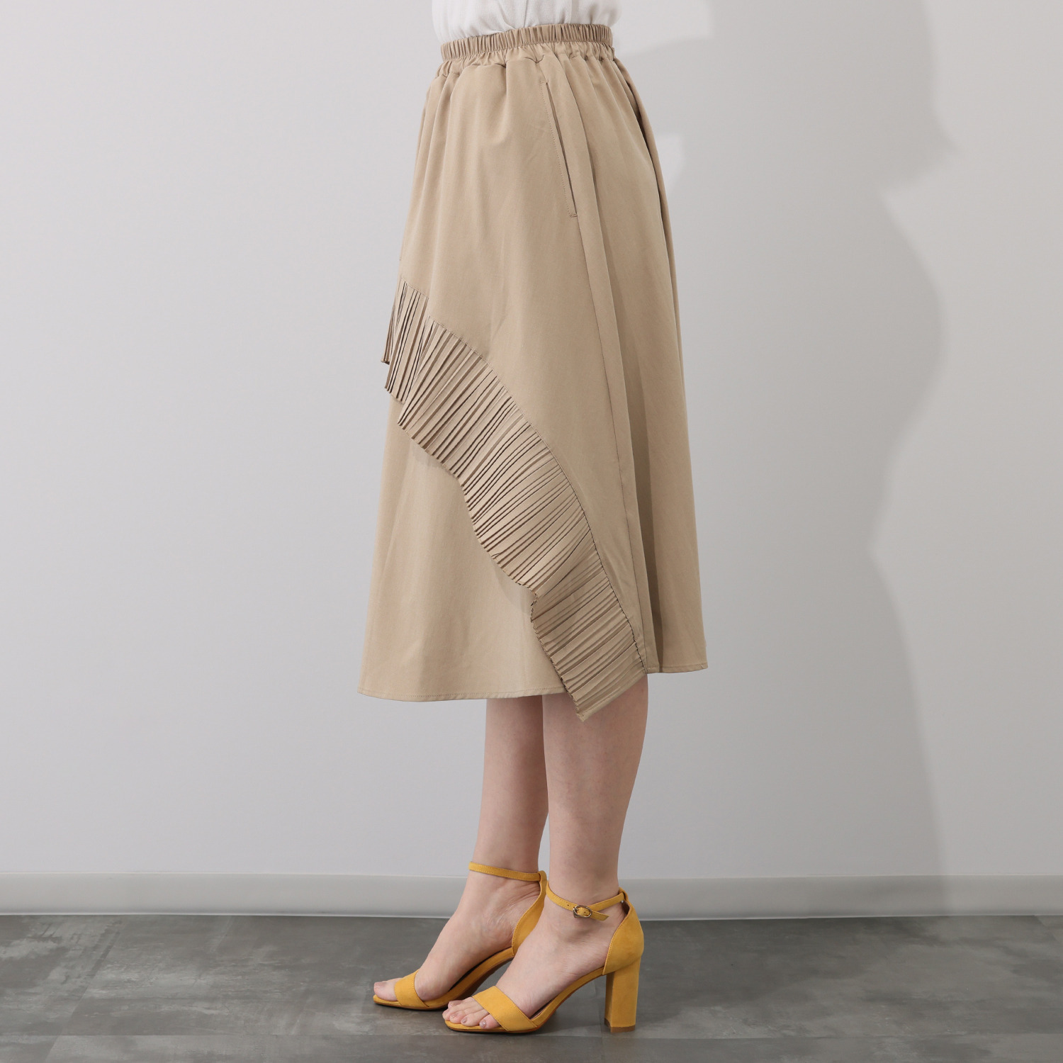 美ｓｕｓａｂｉ 楽々イージー 絶妙バランス プリーツアクセント フレアースカート