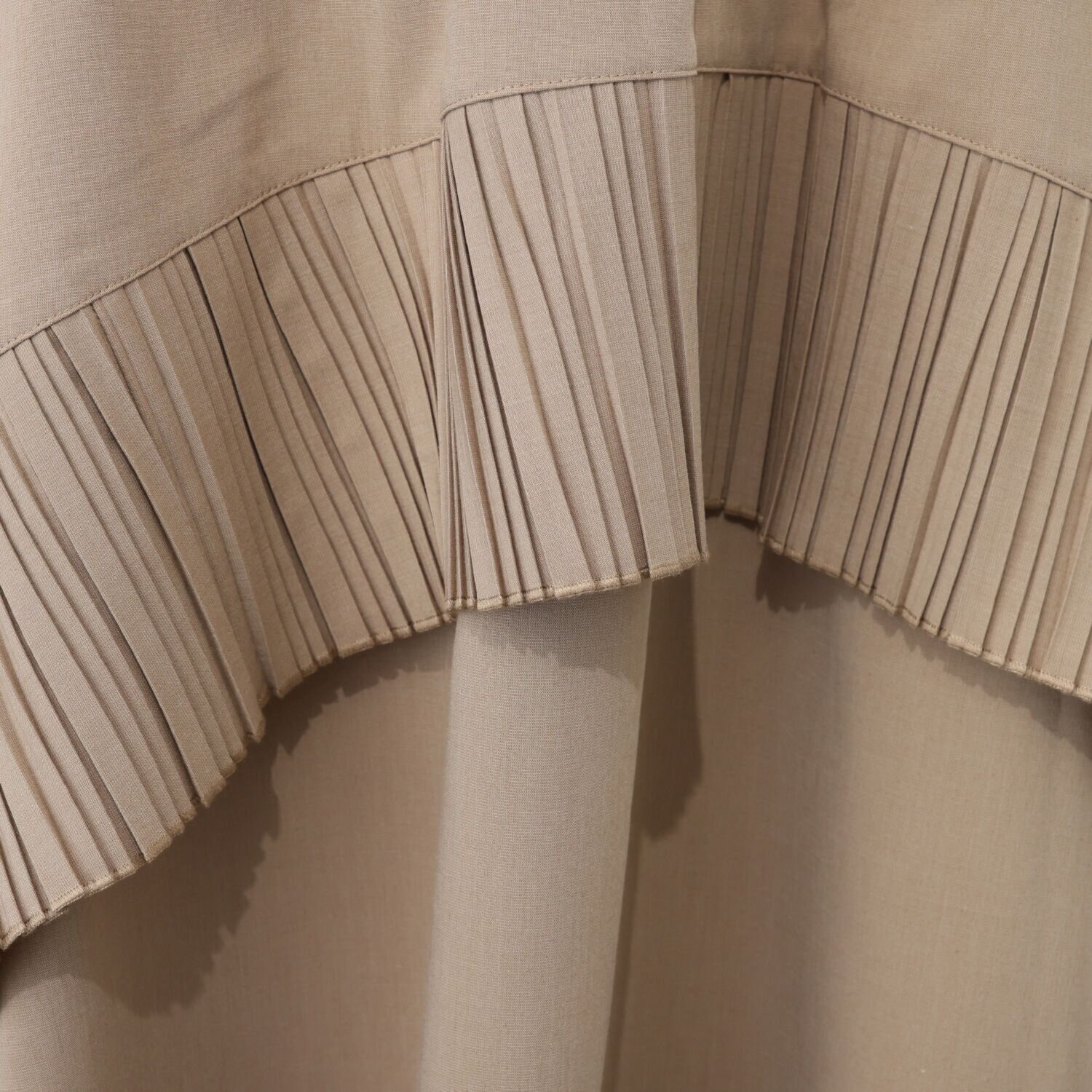 美ｓｕｓａｂｉ 楽々イージー 絶妙バランス プリーツアクセント フレアースカート