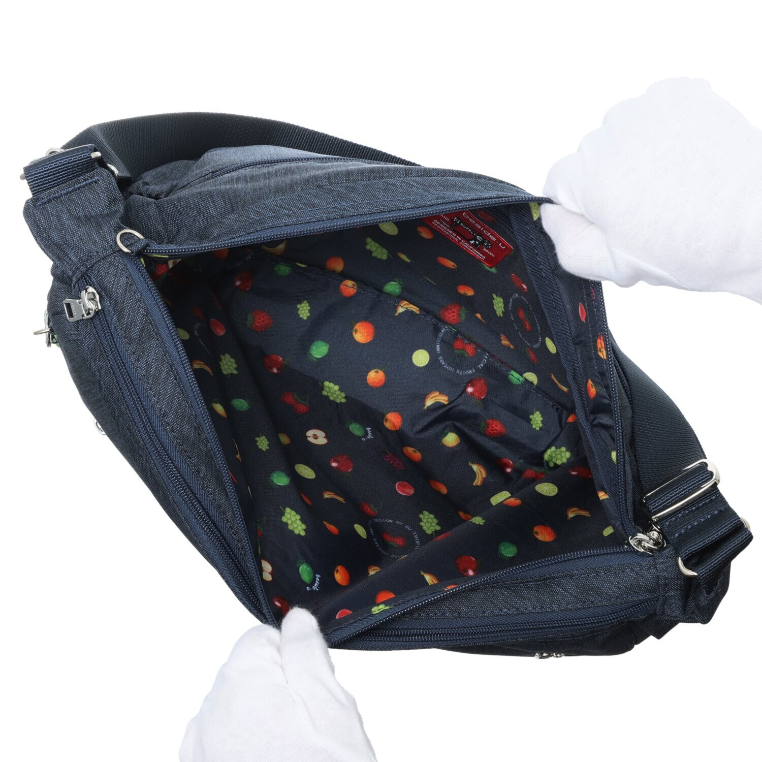 ビサイユ ショップチャンネル デビュー１０周年記念 トロピカルフルーツ たっぷり収納ツインルーム はっ水ショルダーバッグ ＜イチゴチャーム付＞