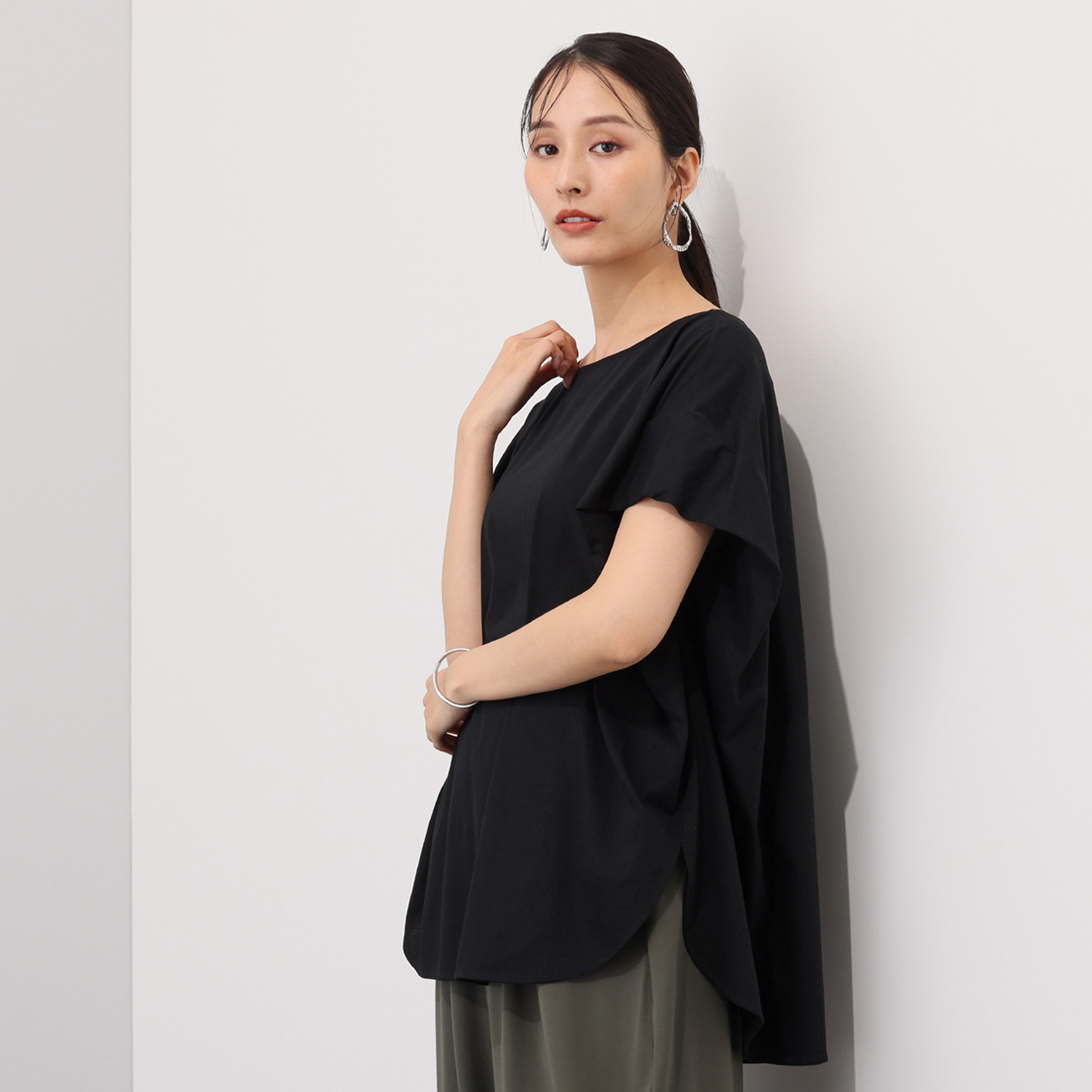 アンブリエ 接触冷感 ドルマンスリーブ コクーンプルオーバー