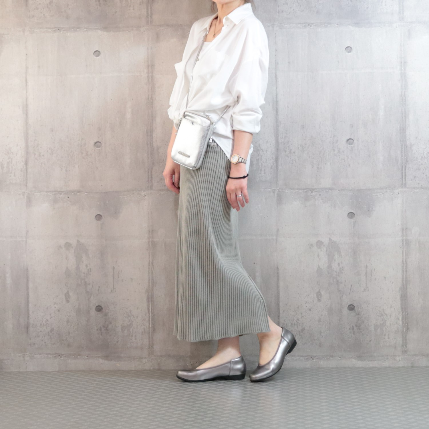 アルファキュービック 靴のマエストロ監修 軽量　ゆったり ストレッチパンプス