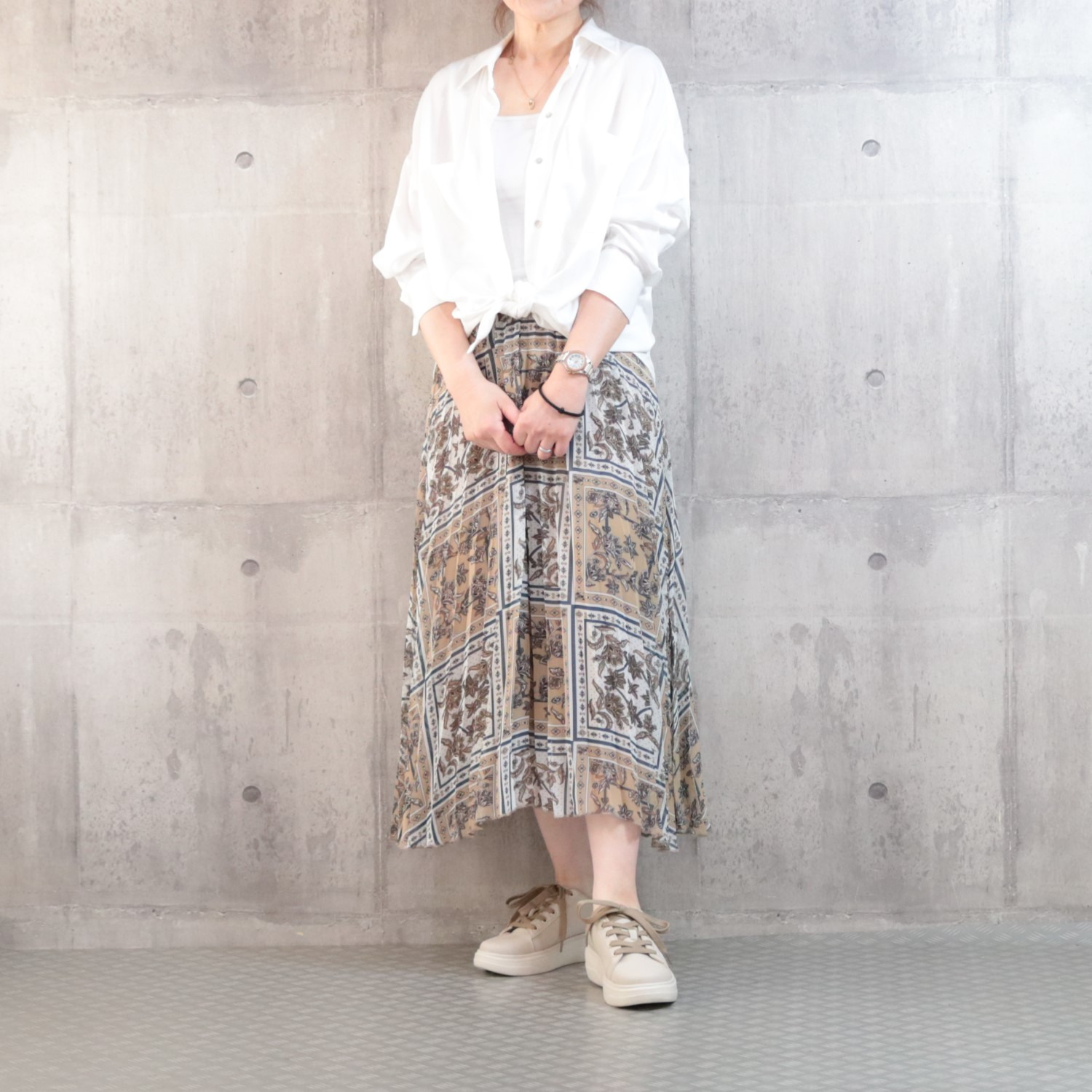 モズ 軽量・厚底 ミュールスニーカー