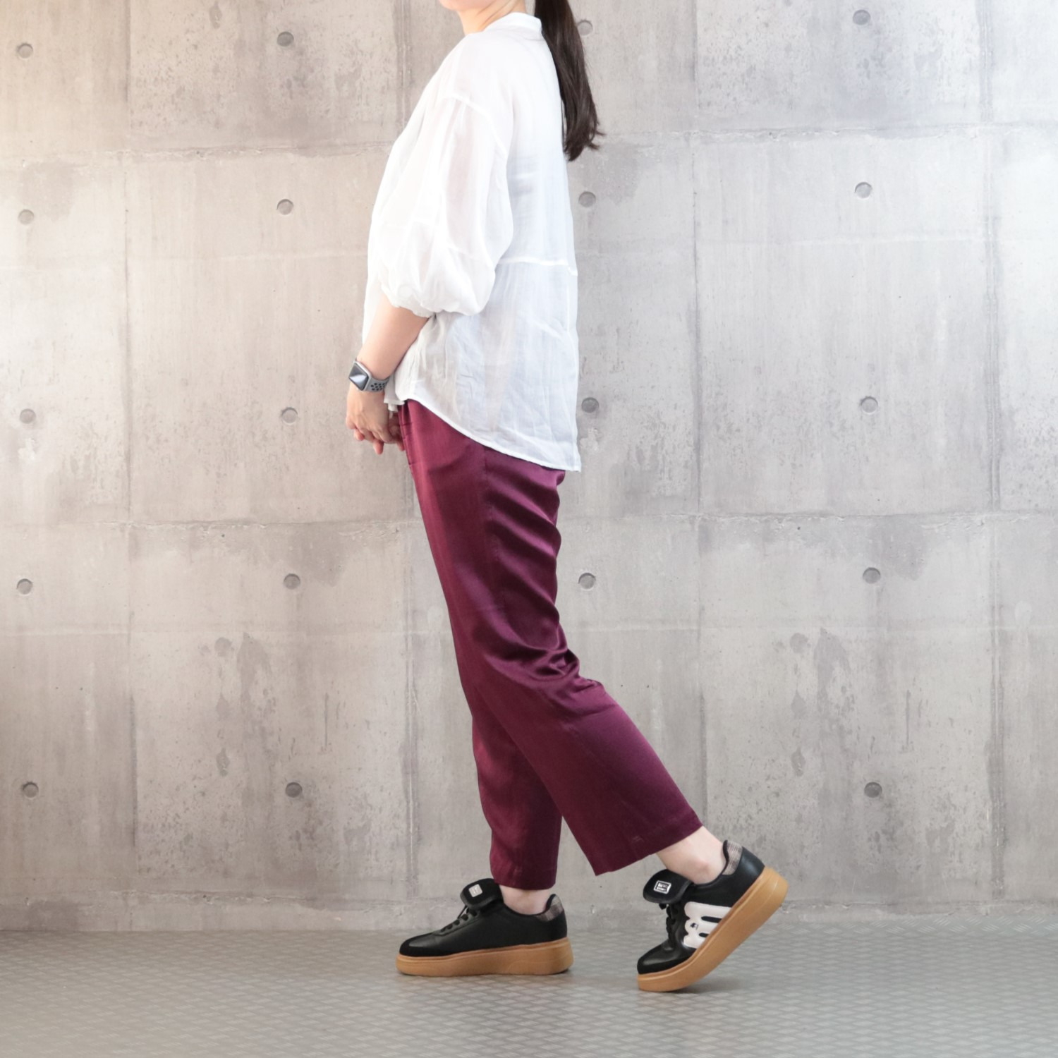 モズ 防水・軽量 ロングタンアクセント 厚底スニーカー