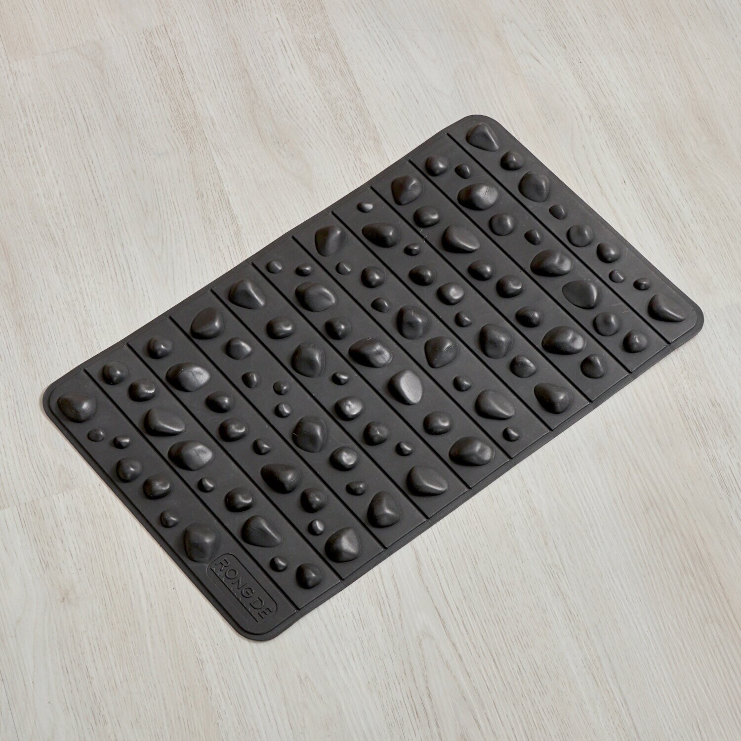 こだわり設計で 痛くなりにくい！ 足元に心地よい刺激を インテリア ソフト足裏マット ロンデ