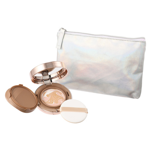 大人リッチ　加藤タキ監修　ハリツヤ気品美肌演出＆　つけている間潤いケア　１品１１機能！　マーブルファンデ　ポーチ付セット