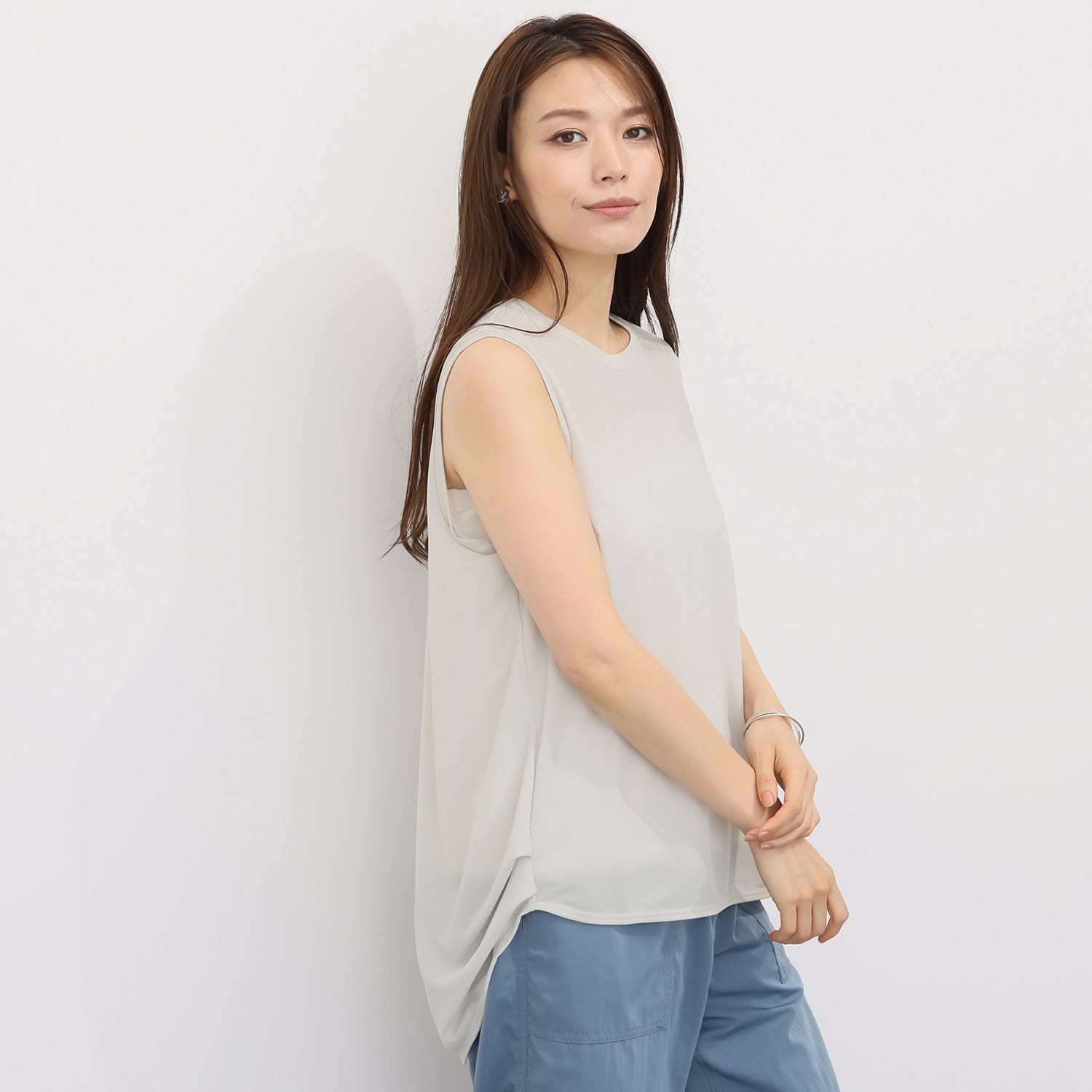 エムズ　スタイル クリンプスムースエアー シアーノースリーブ プルオーバー